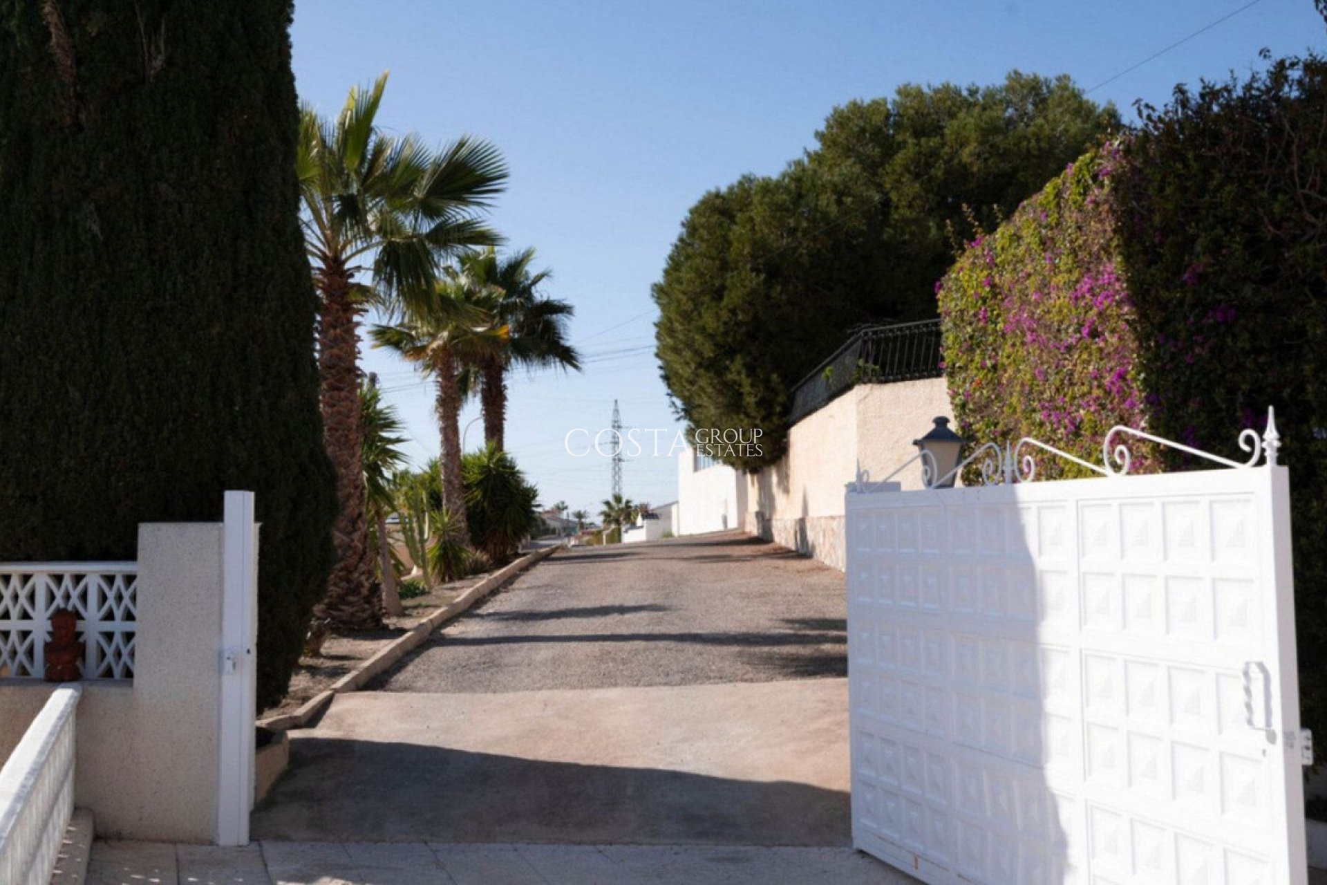 Resale - Villa -
Rojales - Ciudad Quesada