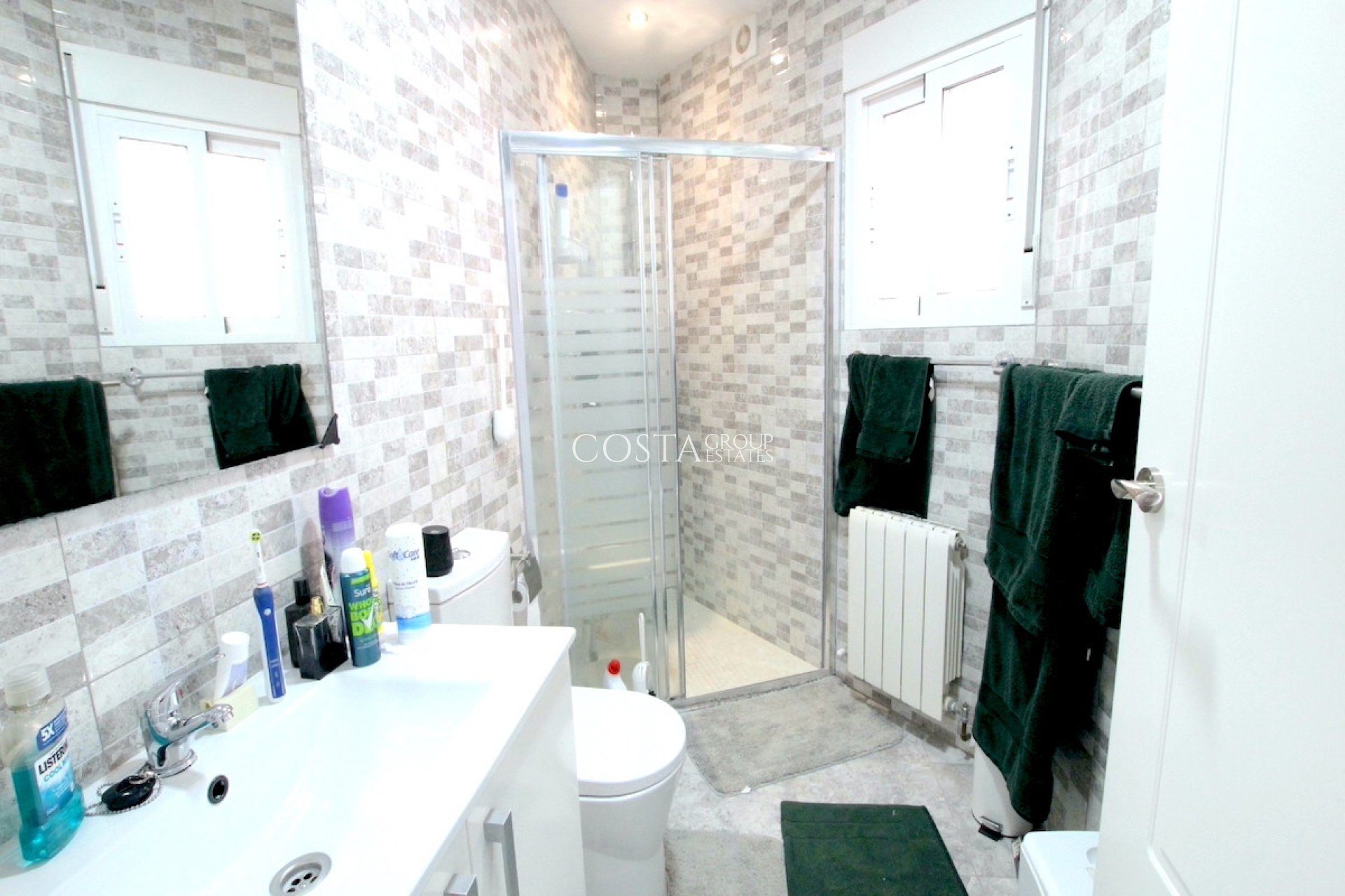 Resale - Villa -
Rojales - Ciudad Quesada