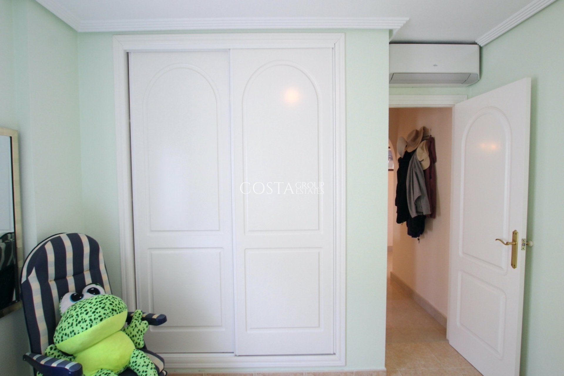 Resale - Villa -
Rojales - Ciudad Quesada