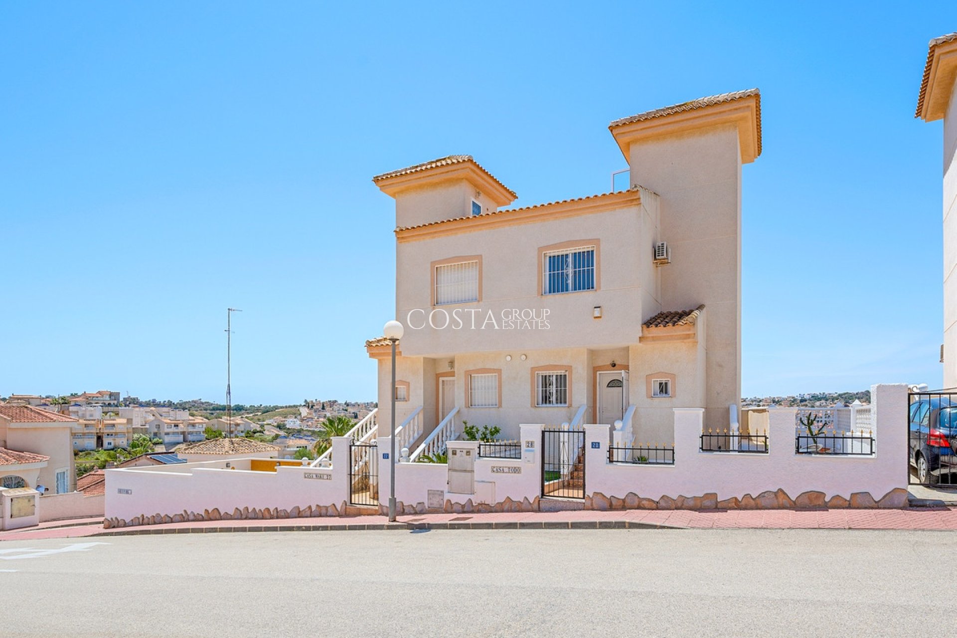Resale - Villa -
Rojales - Ciudad Quesada