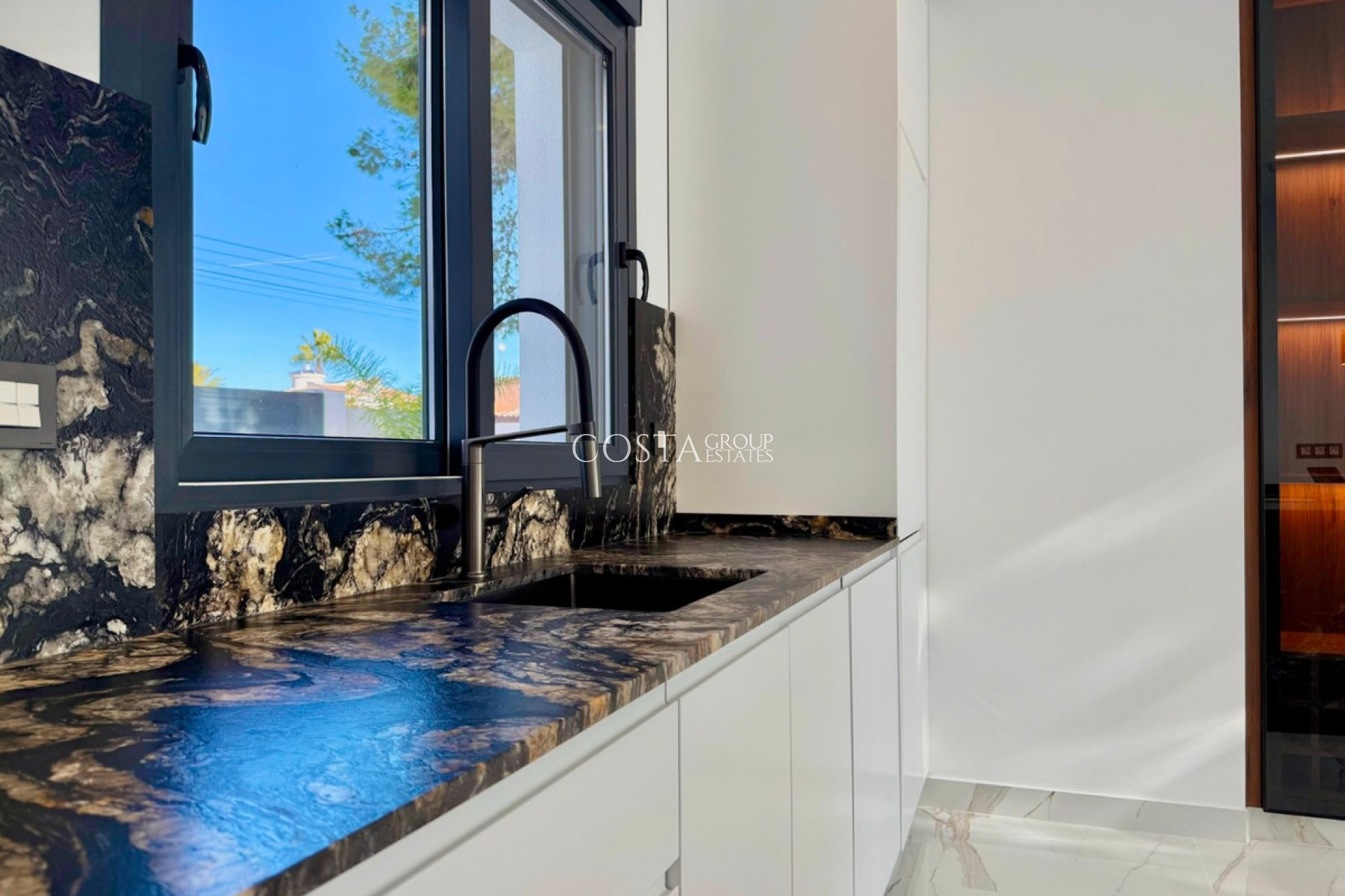 Resale - Villa -
Rojales - Ciudad Quesada