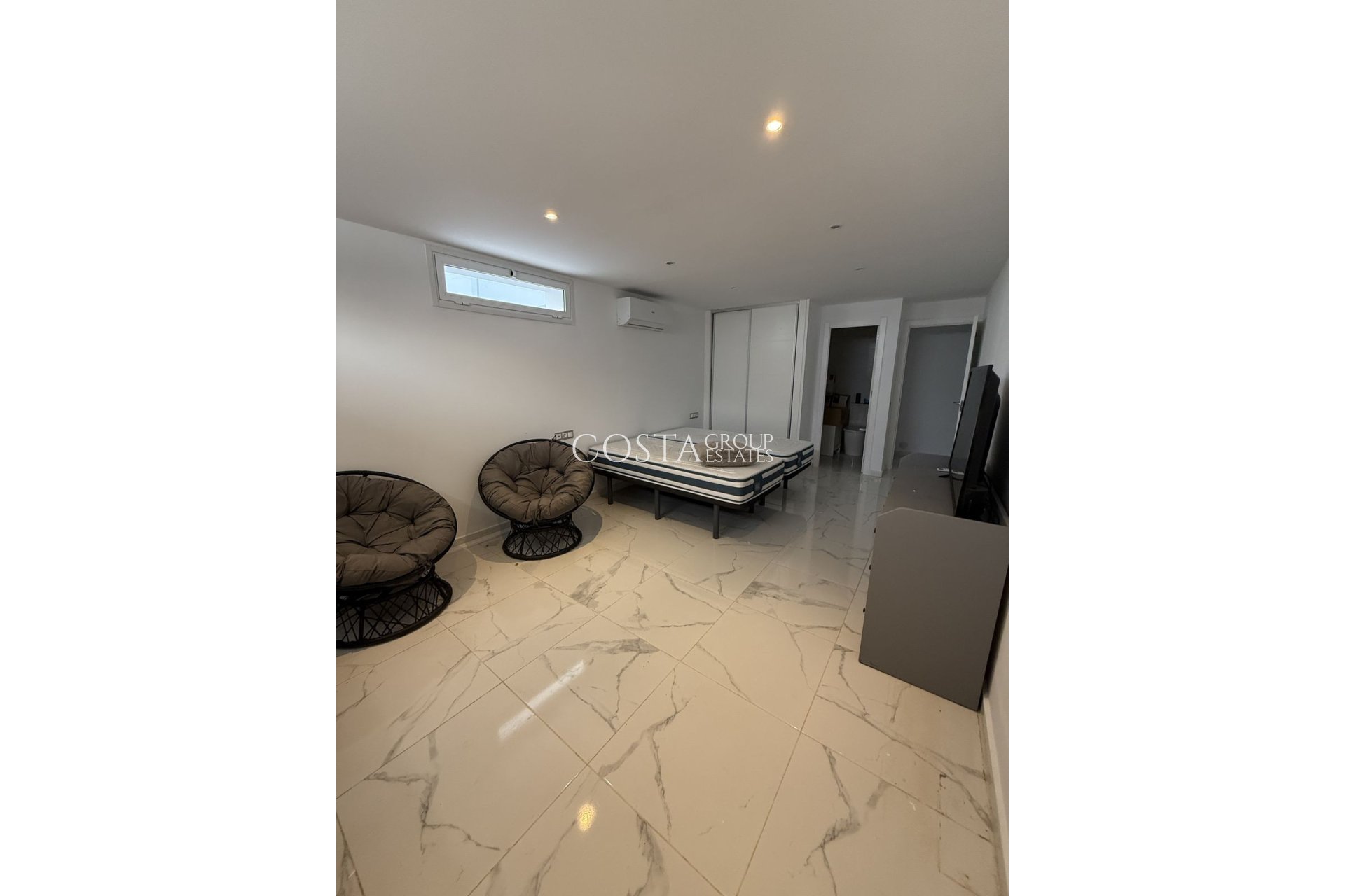 Resale - Villa -
Rojales - Ciudad Quesada