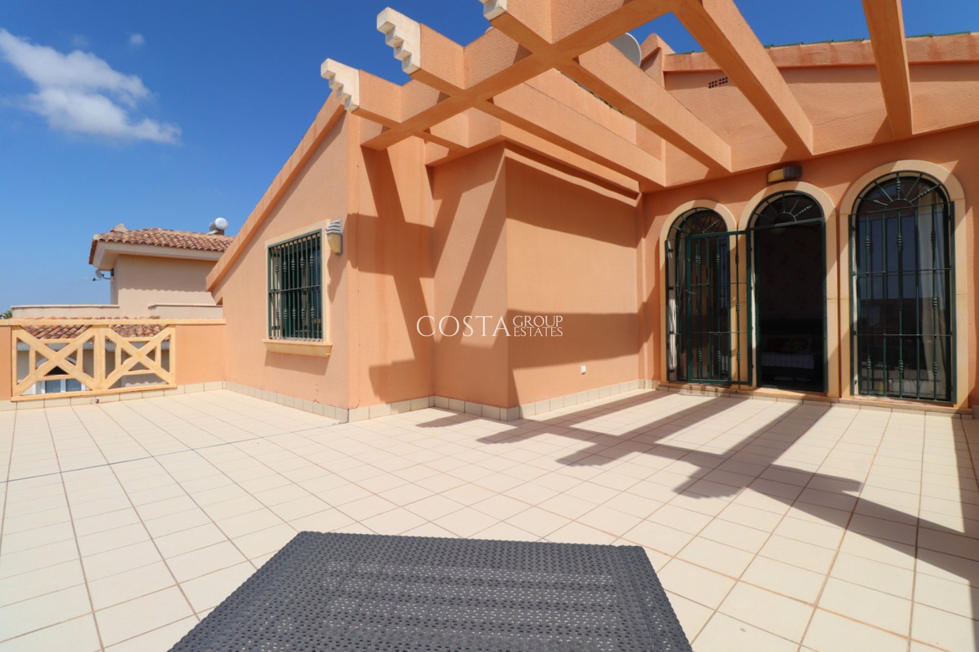 Resale - Villa -
Rojales - Ciudad Quesada