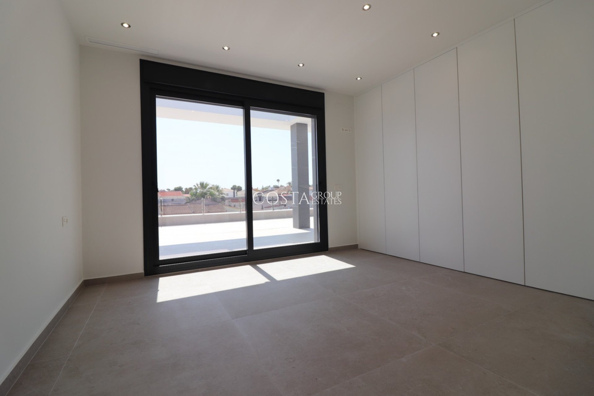 Resale - Villa -
Rojales - Ciudad Quesada