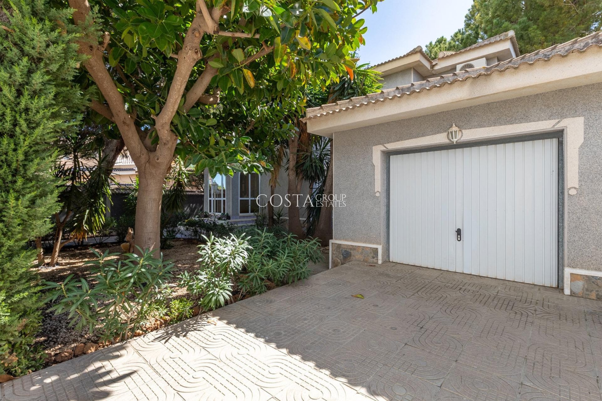 Resale - Villa -
Rojales - Ciudad Quesada