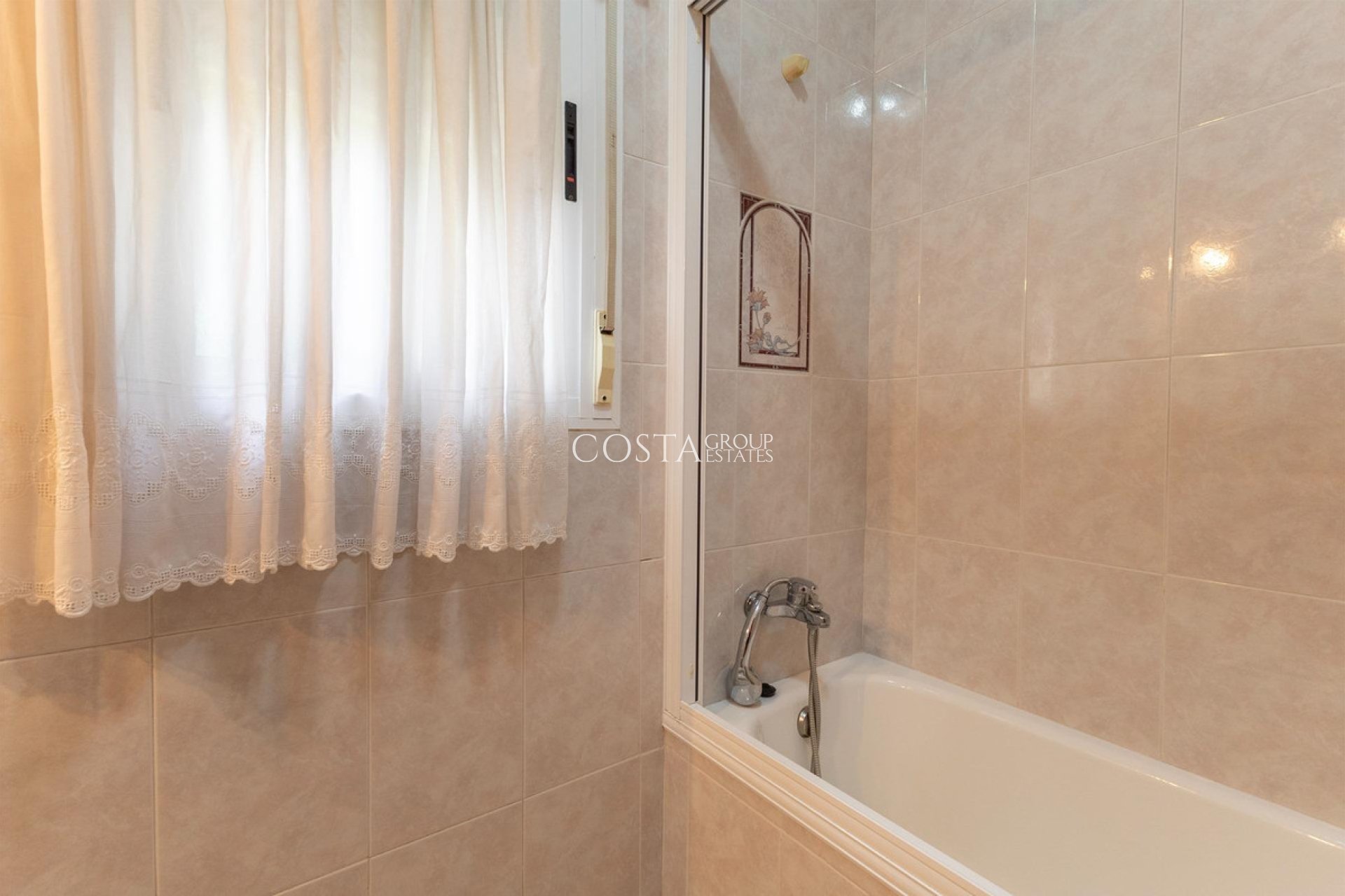 Resale - Villa -
Rojales - Ciudad Quesada