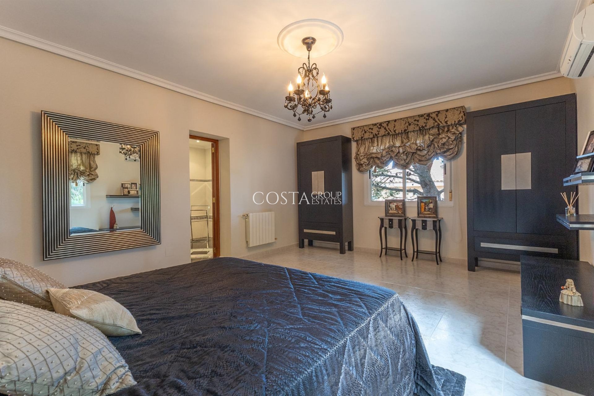 Resale - Villa -
Rojales - Ciudad Quesada