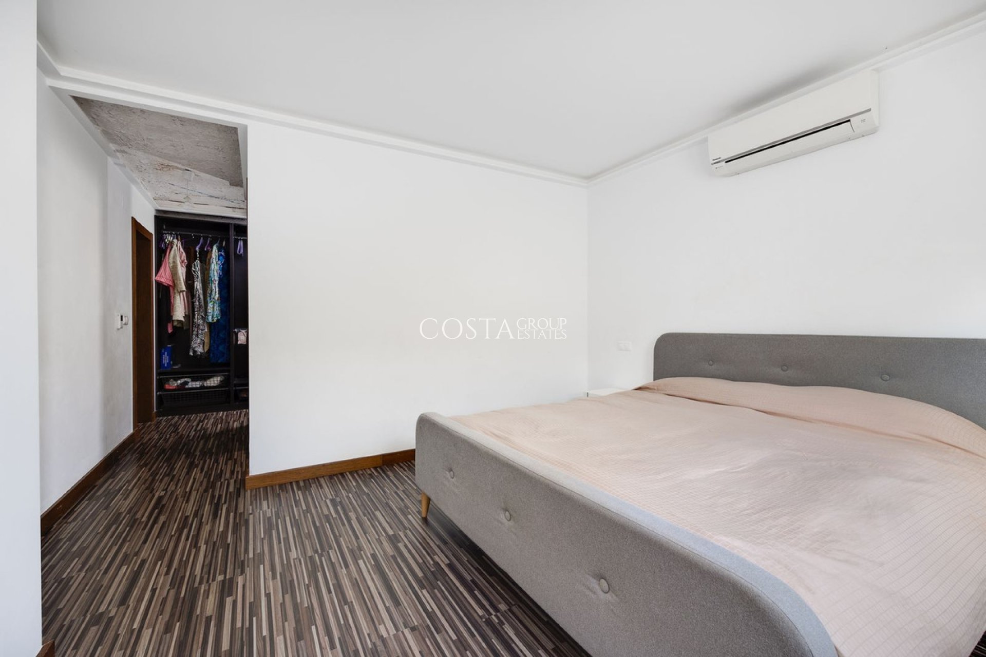 Resale - Villa -
Rojales - Ciudad Quesada