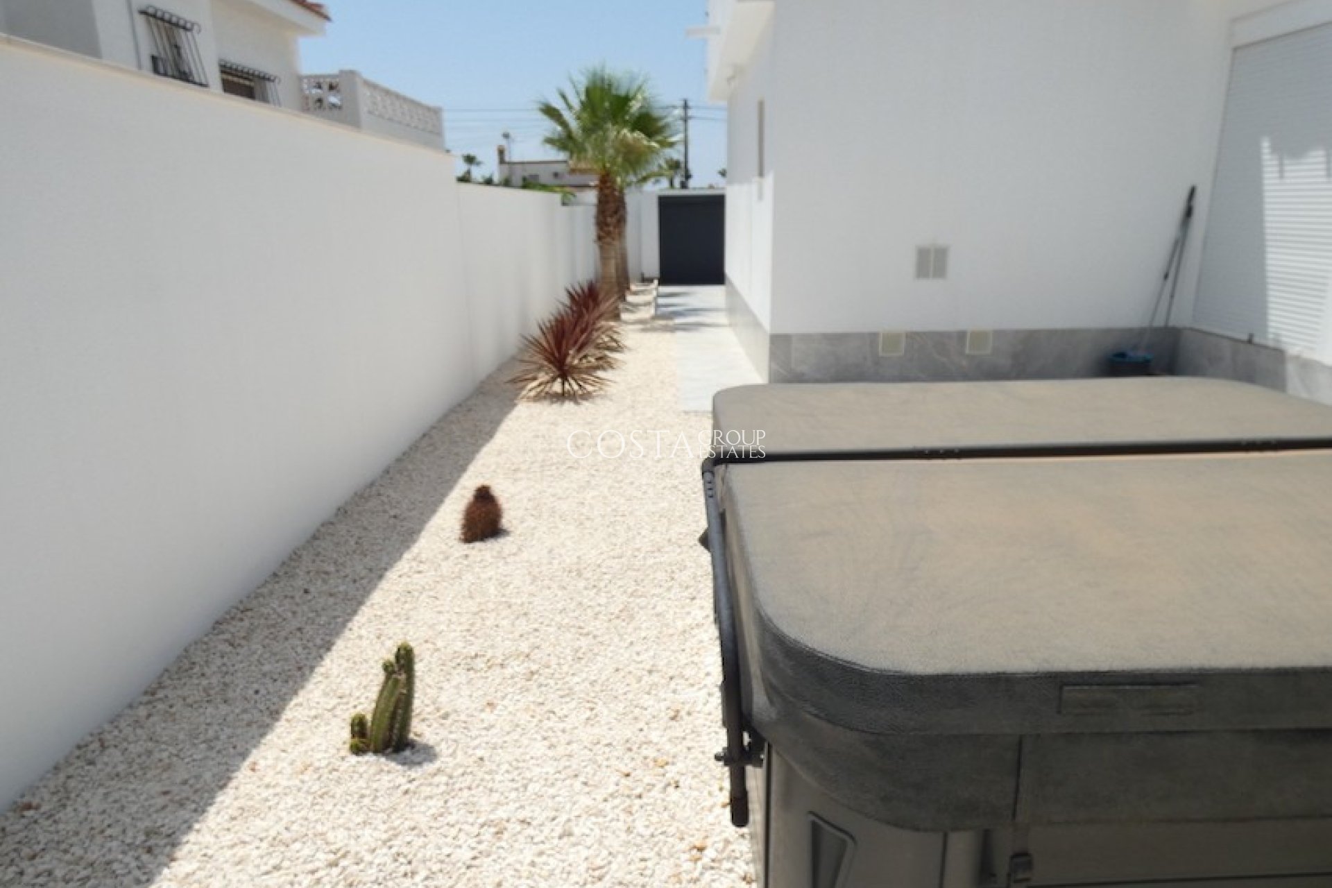 Resale - Villa -
Rojales - Ciudad Quesada