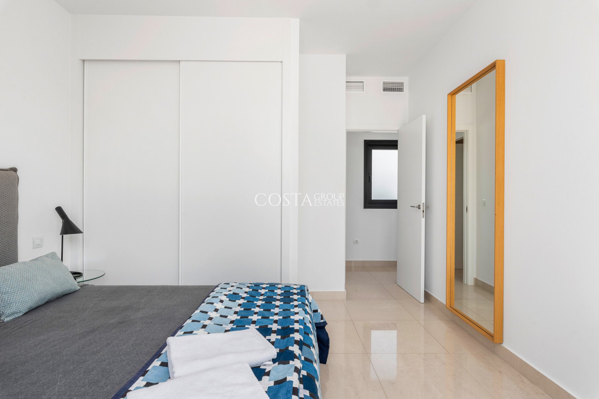 Resale - Villa -
Rojales - Ciudad Quesada