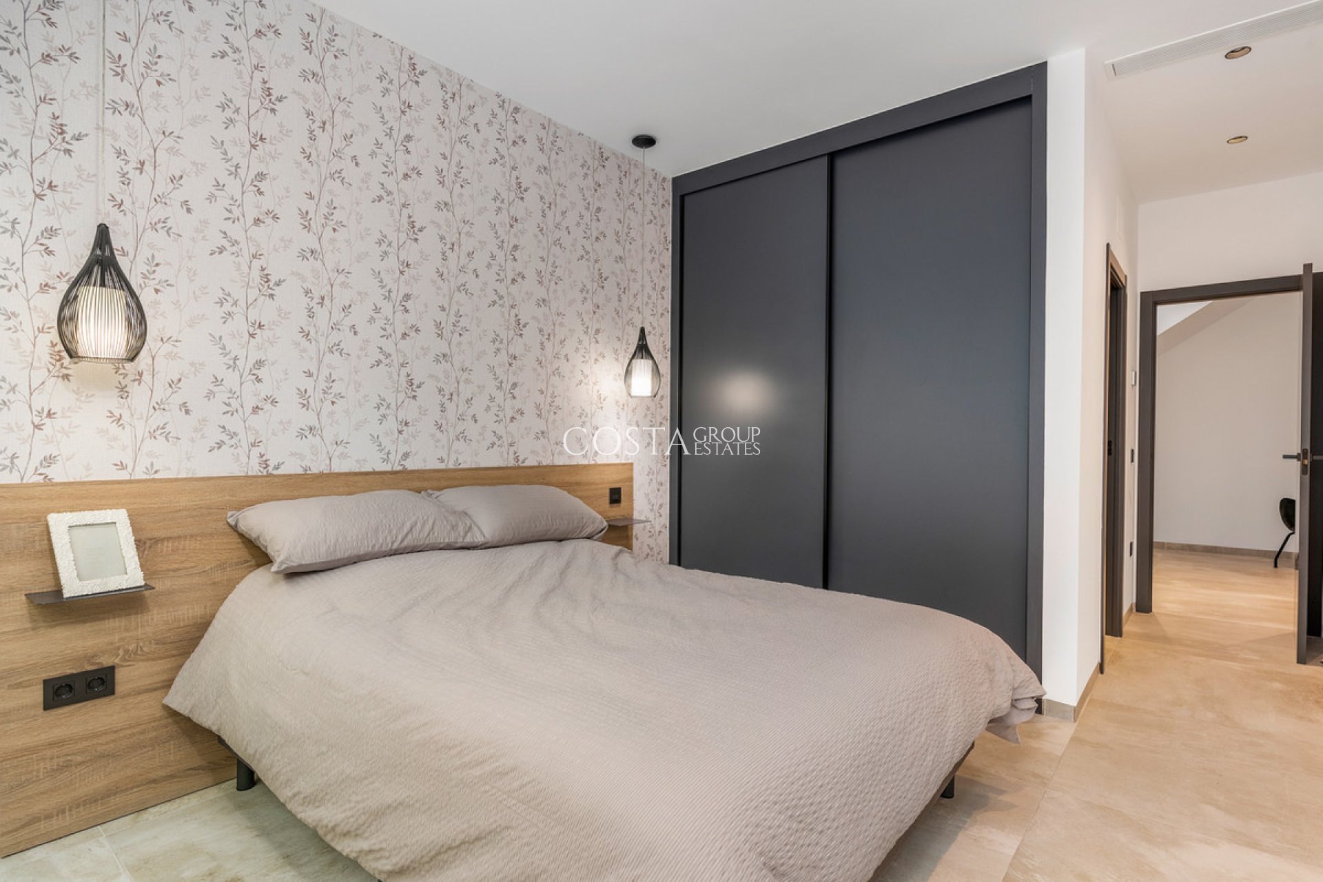 Resale - Villa -
Rojales - Ciudad Quesada