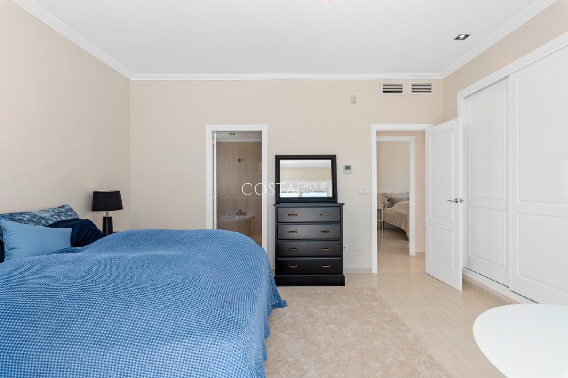 Resale - Villa -
Rojales - Ciudad Quesada