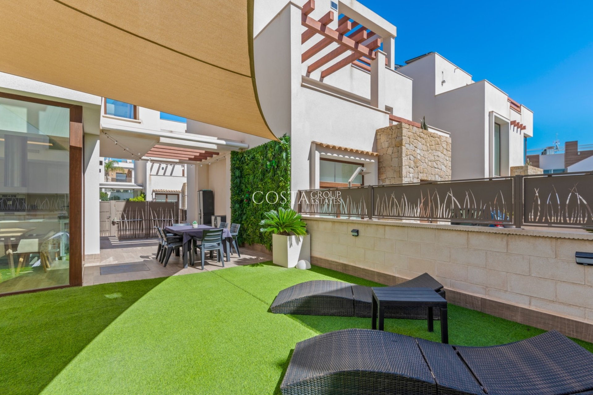 Resale - Villa -
Rojales - Ciudad Quesada