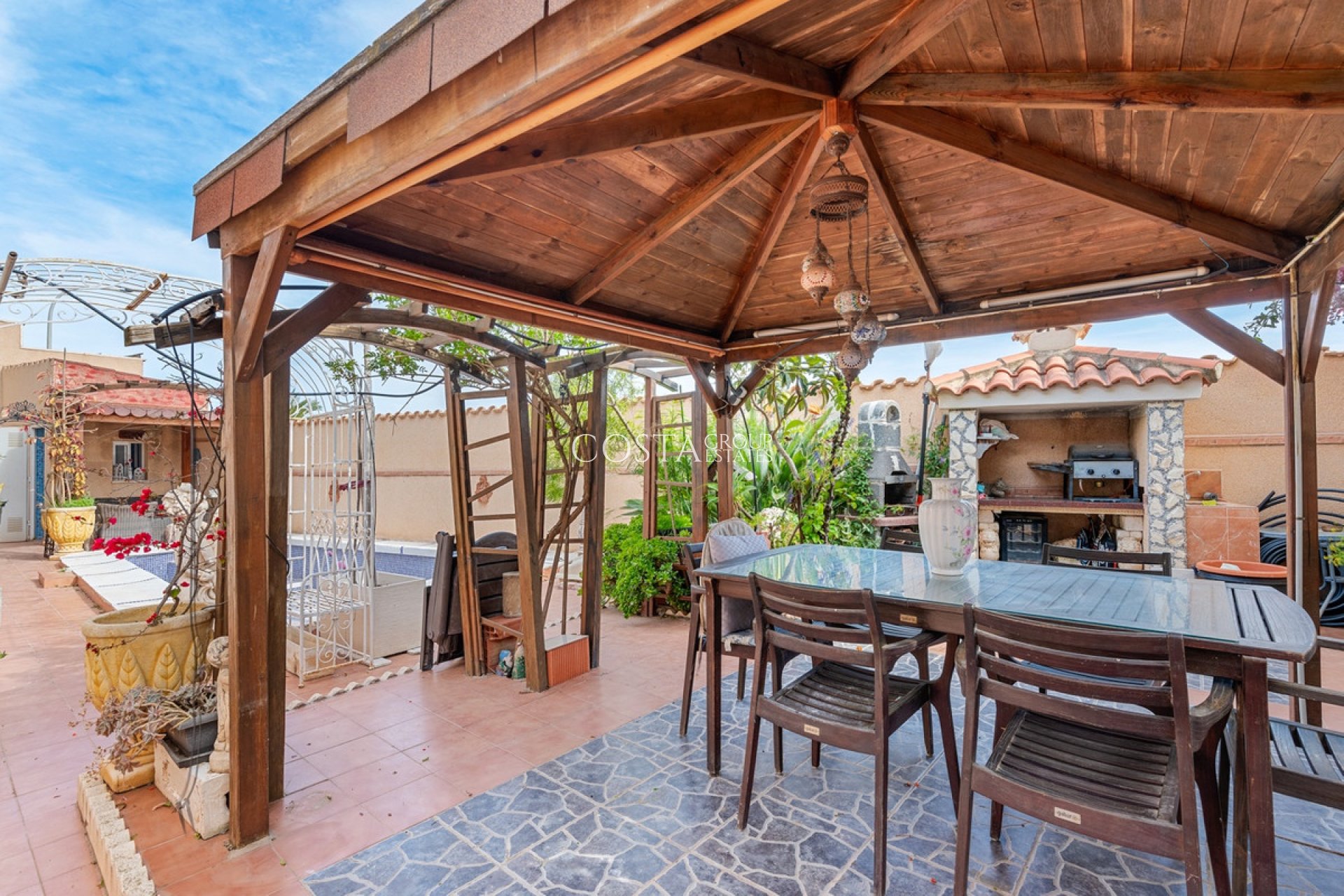 Resale - Villa -
Rojales - Ciudad Quesada