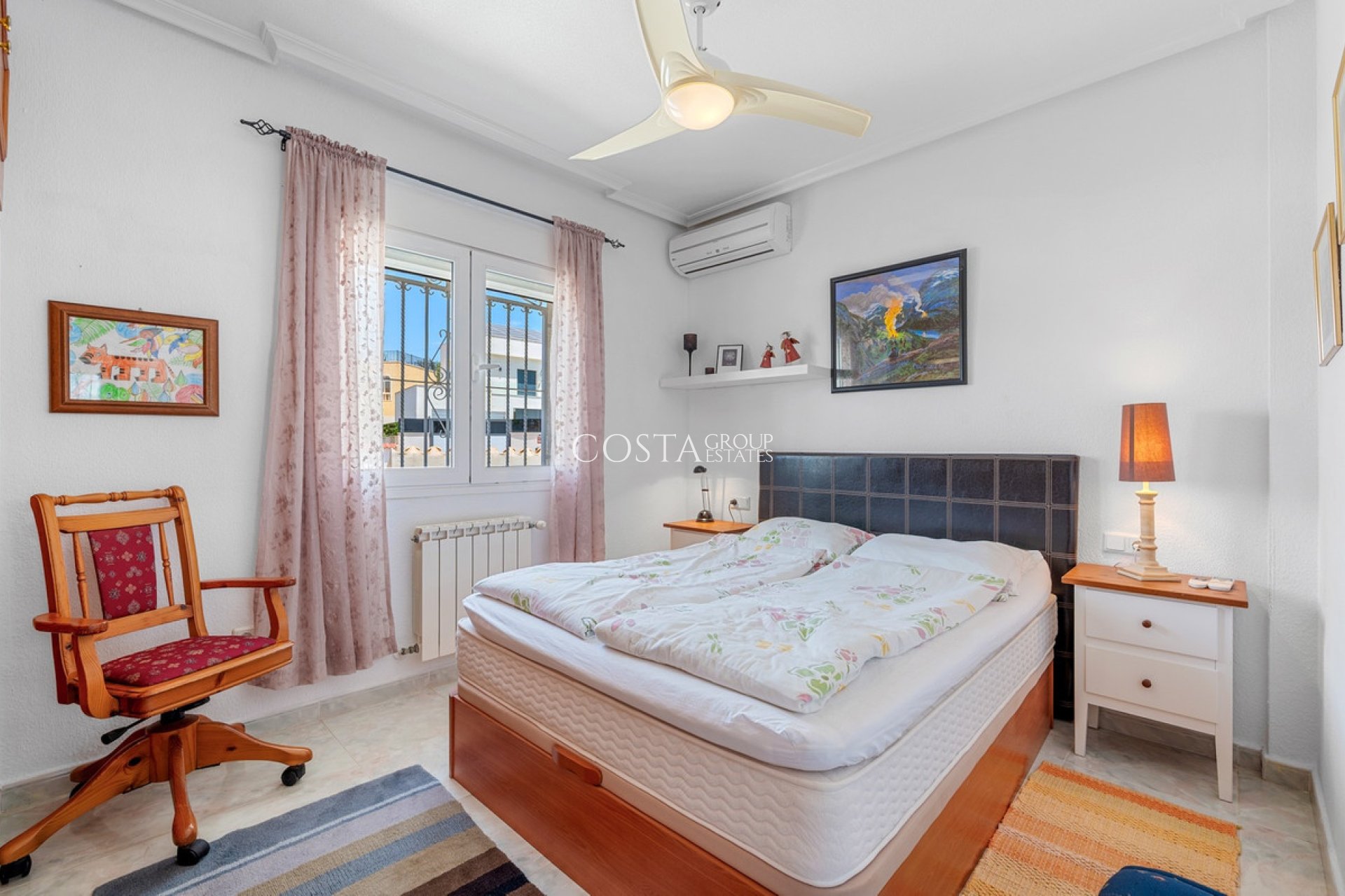 Resale - Villa -
Rojales - Ciudad Quesada