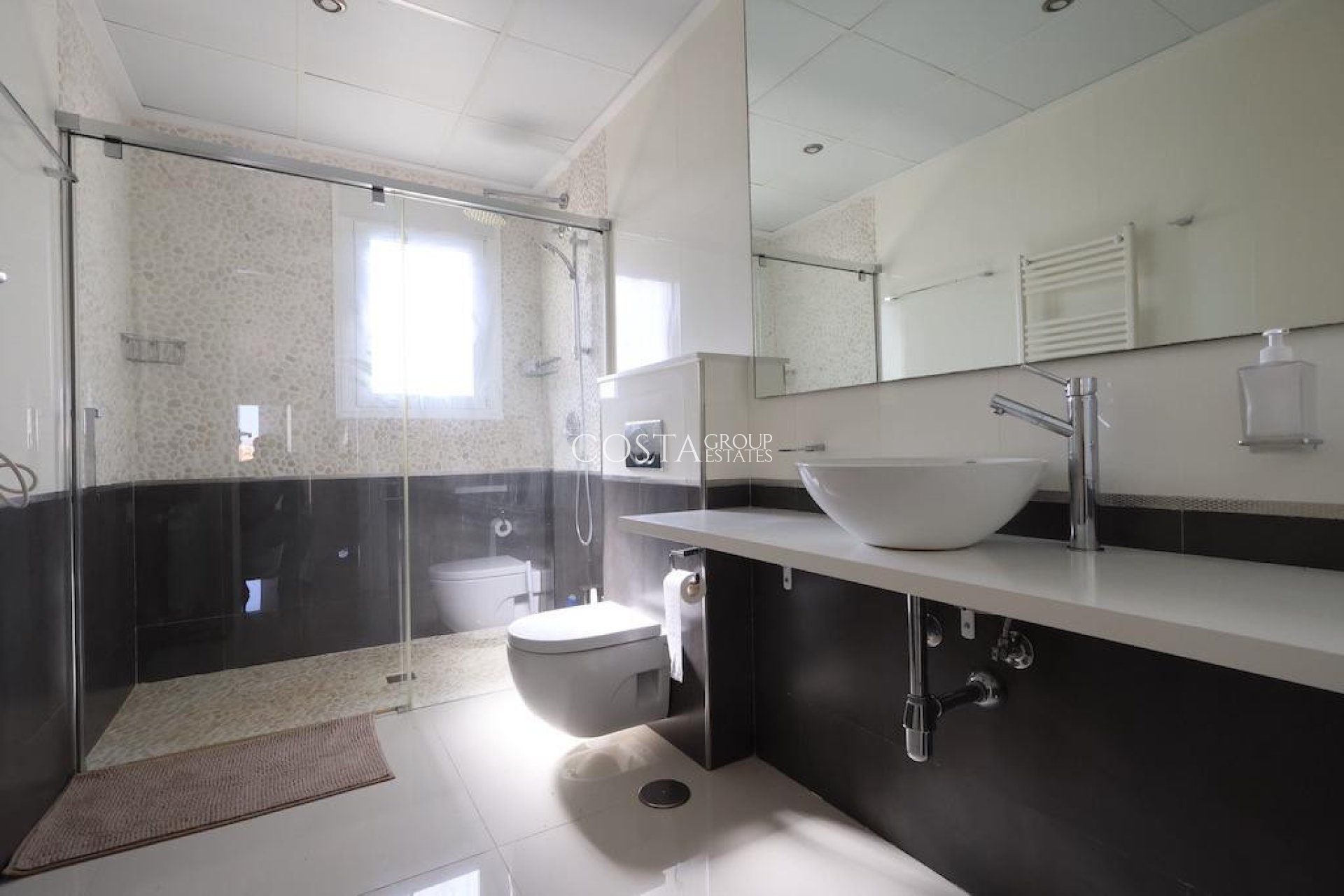 Resale - Villa -
Rojales - Ciudad Quesada