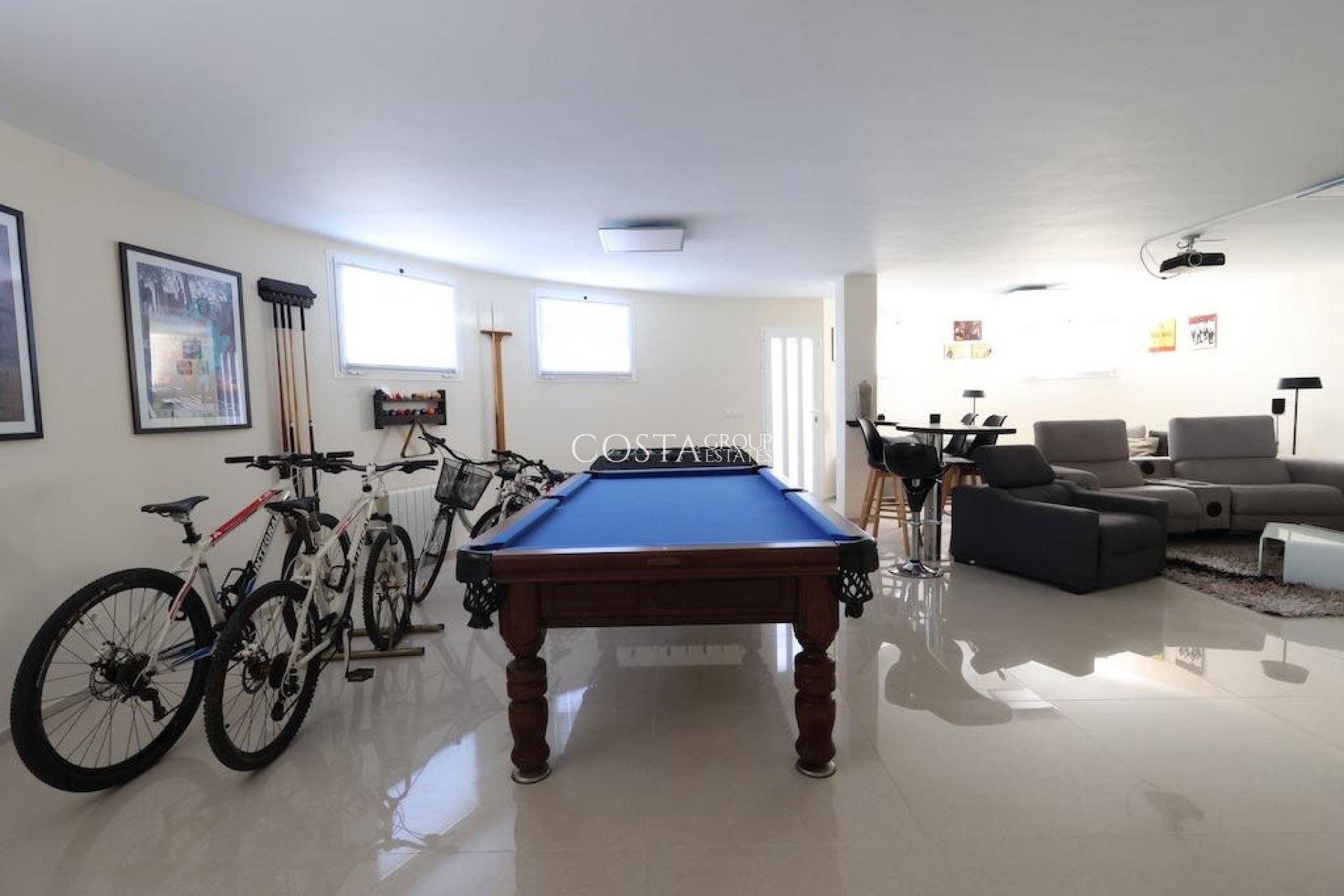 Resale - Villa -
Rojales - Ciudad Quesada