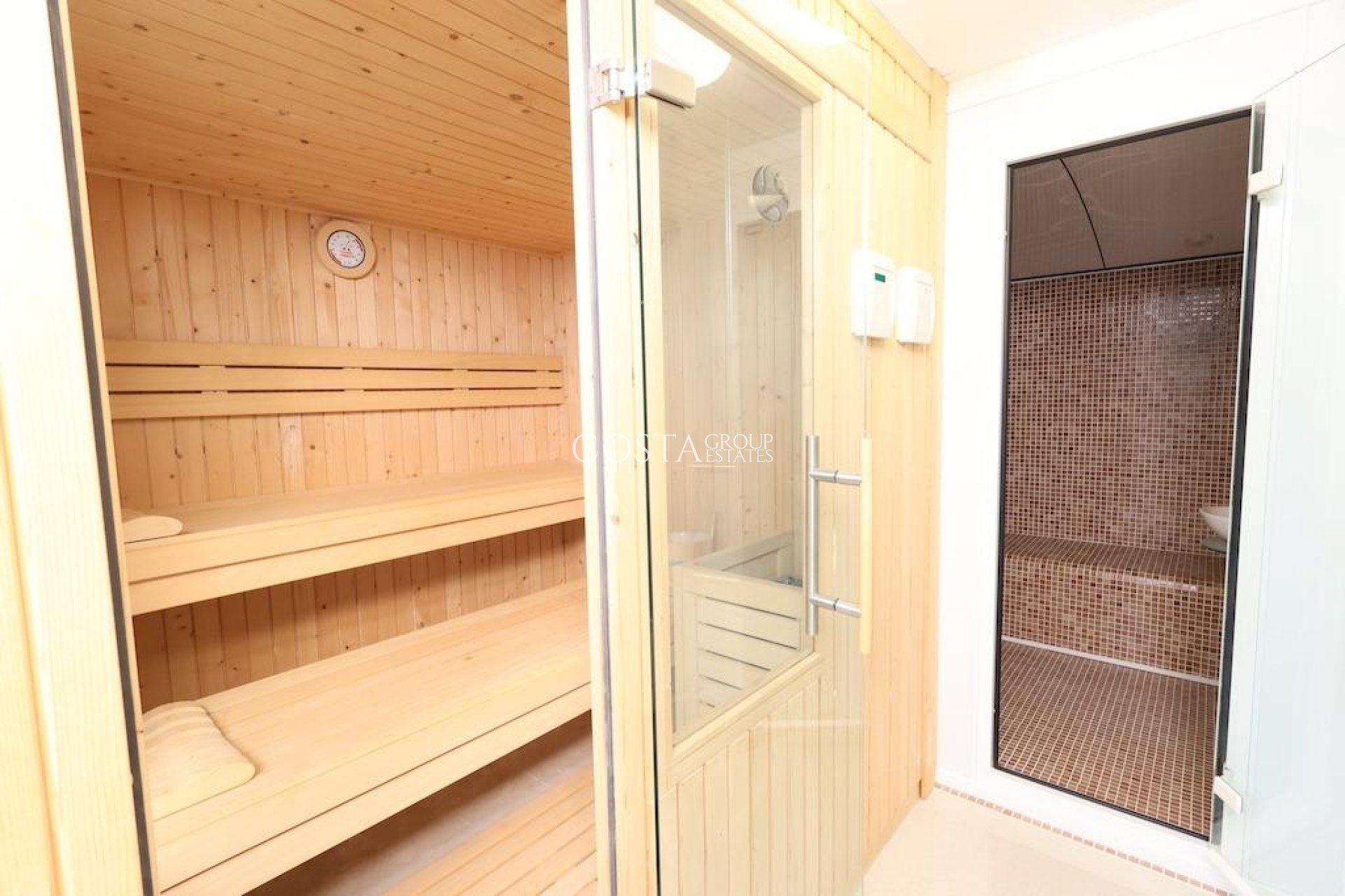 Resale - Villa -
Rojales - Ciudad Quesada