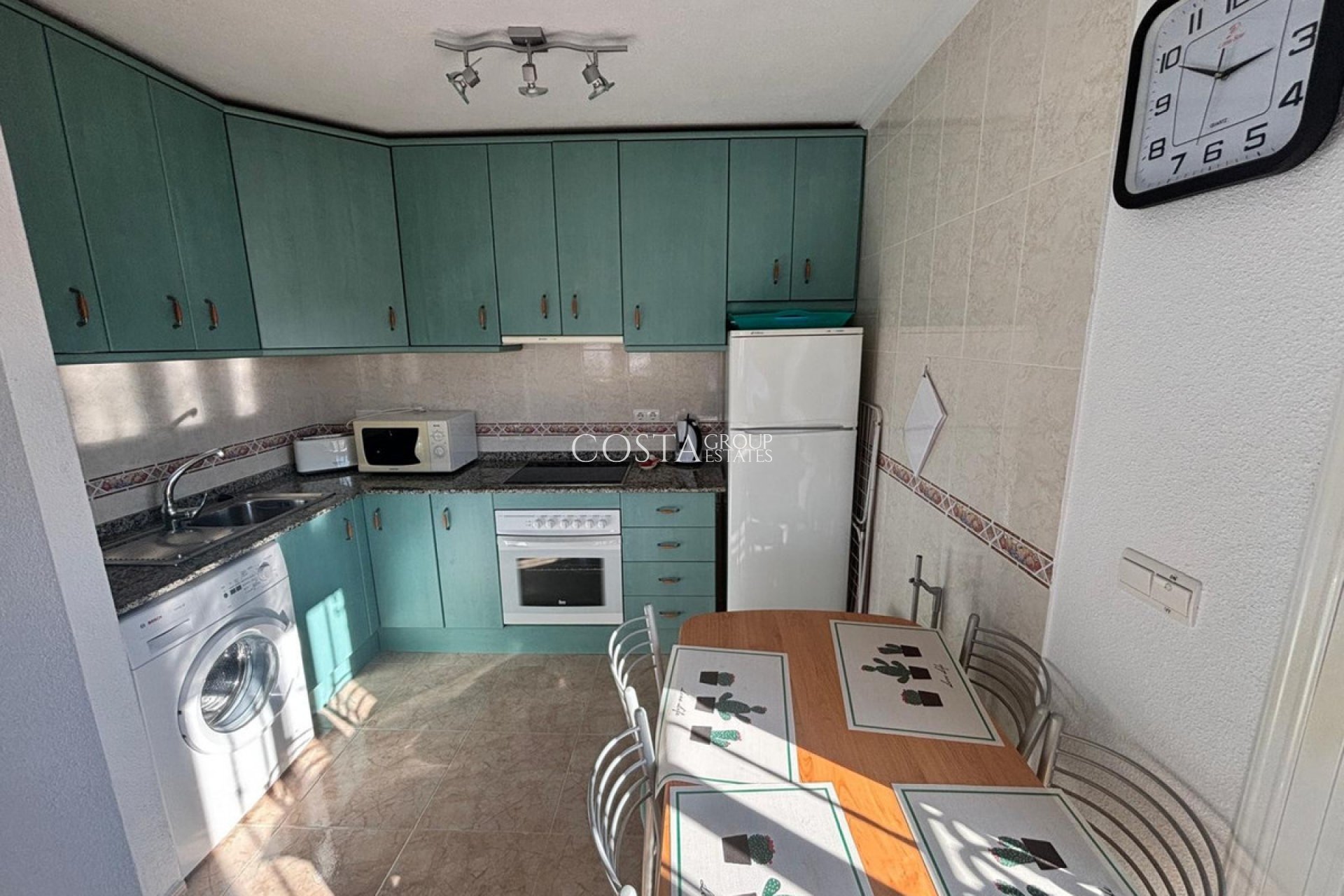 Resale - Villa -
Rojales - Ciudad Quesada