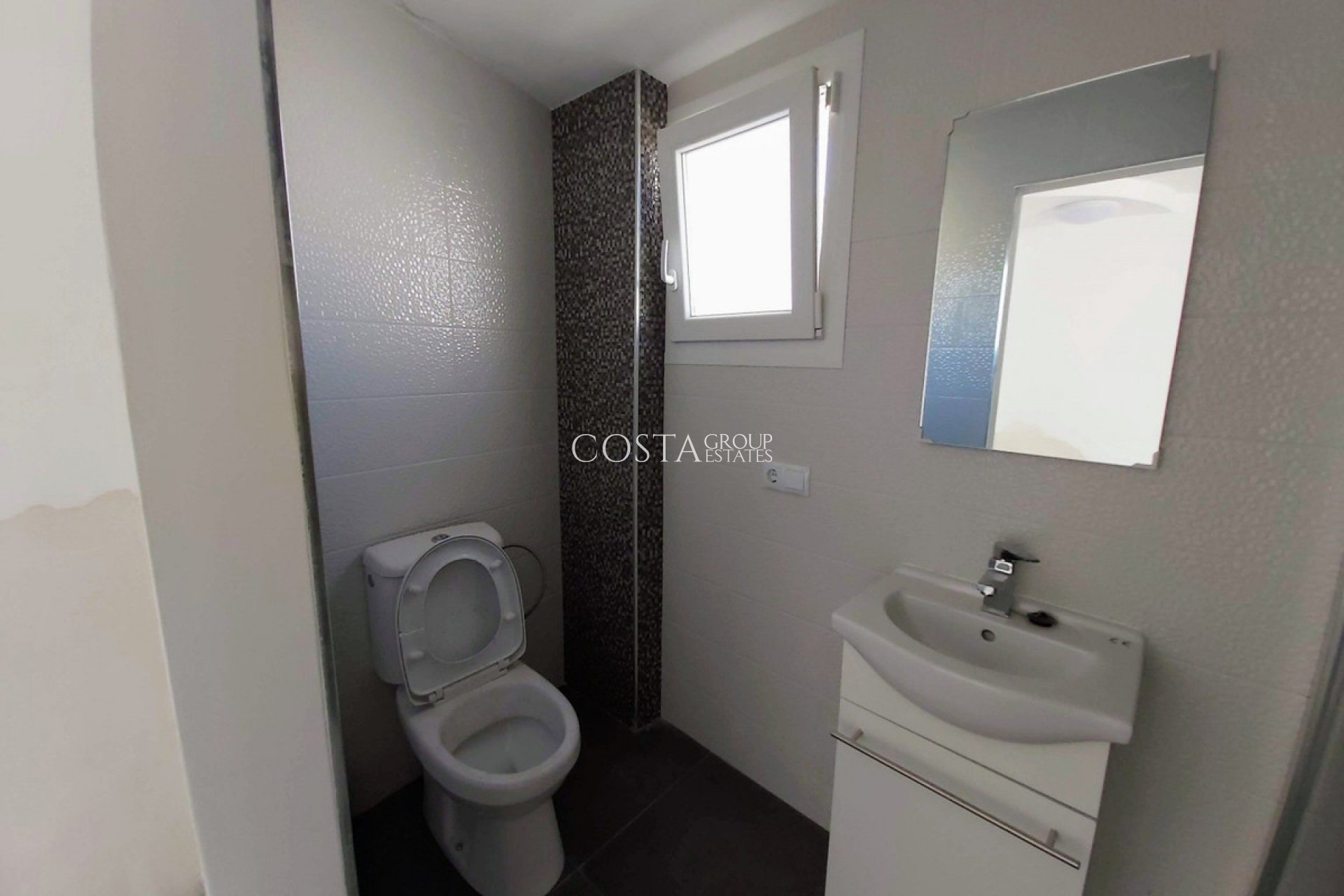 Resale - Villa -
Rojales - Ciudad Quesada