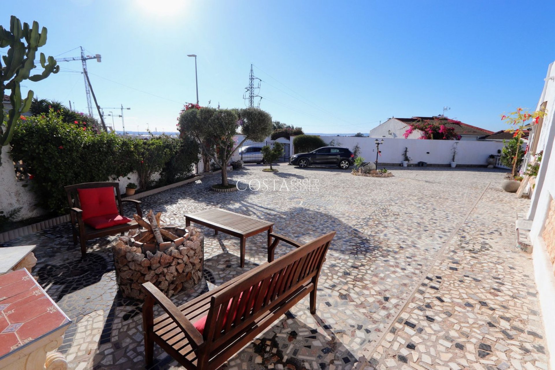 Resale - Villa -
Rojales - Ciudad Quesada