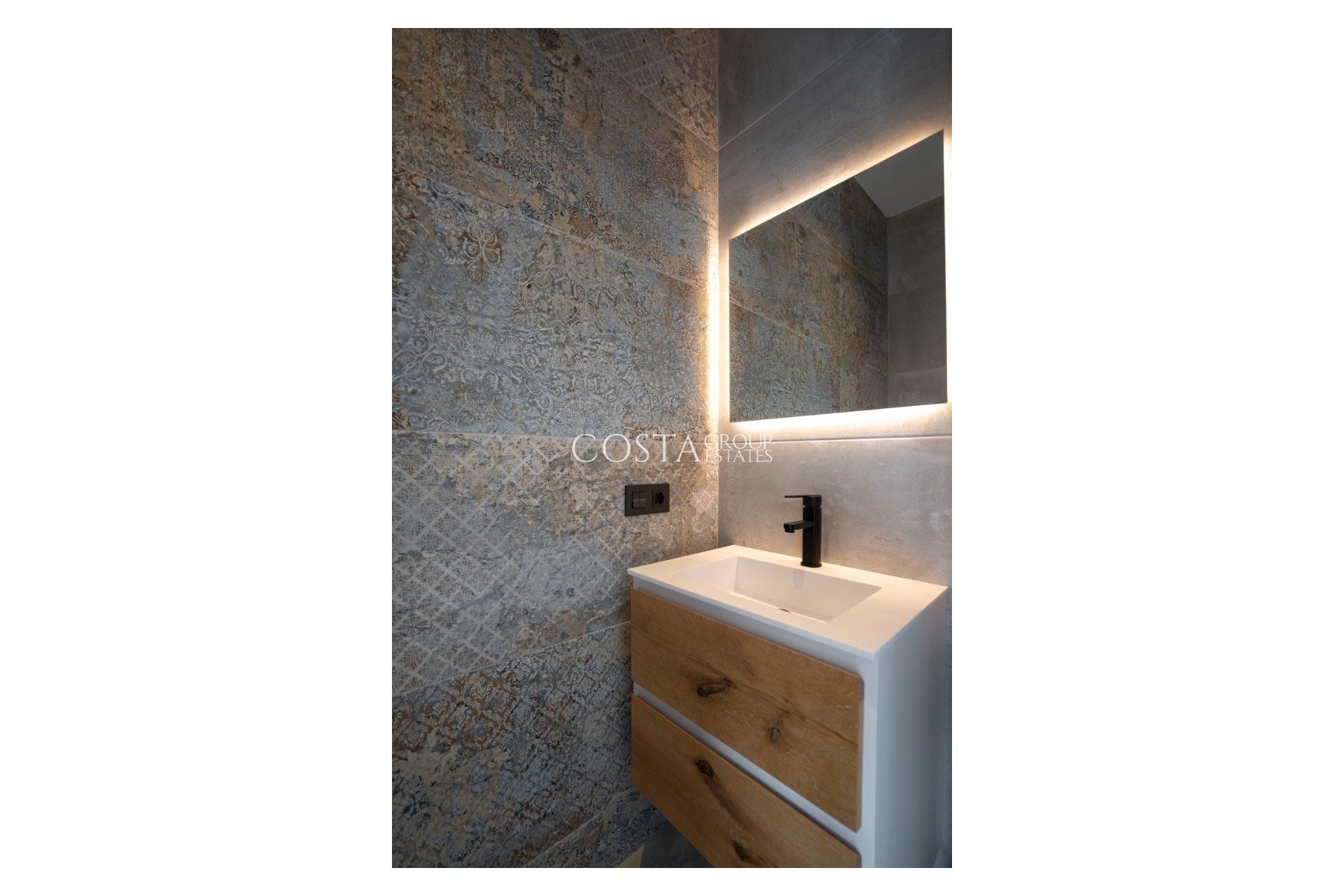 Resale - Villa -
Rojales - Ciudad Quesada