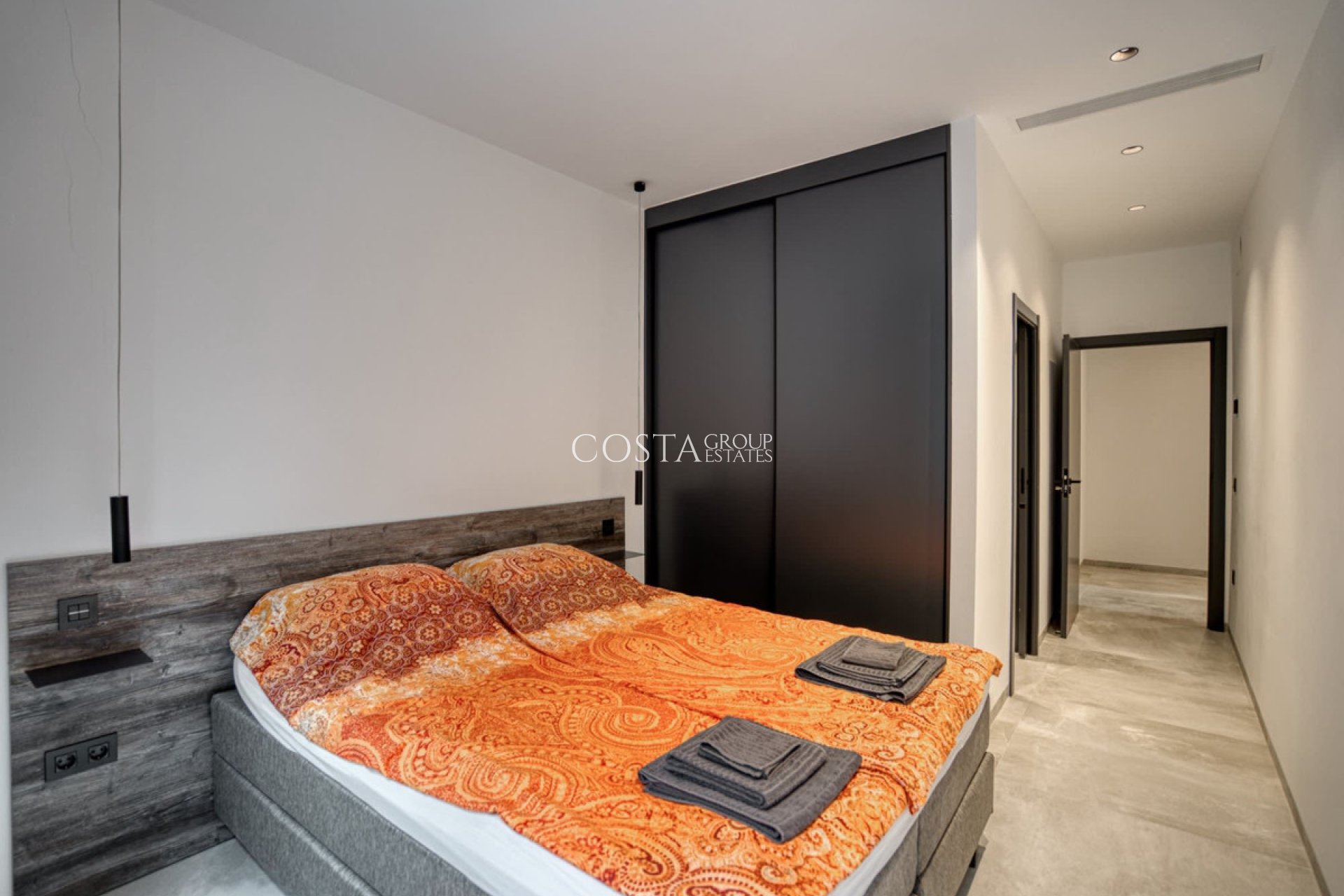 Resale - Villa -
Rojales - Ciudad Quesada