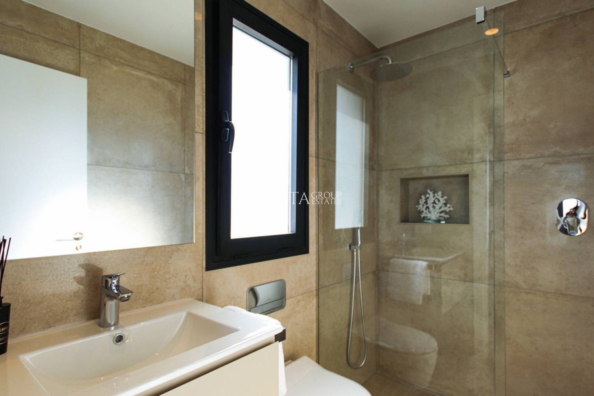 Resale - Villa -
Rojales - Ciudad Quesada