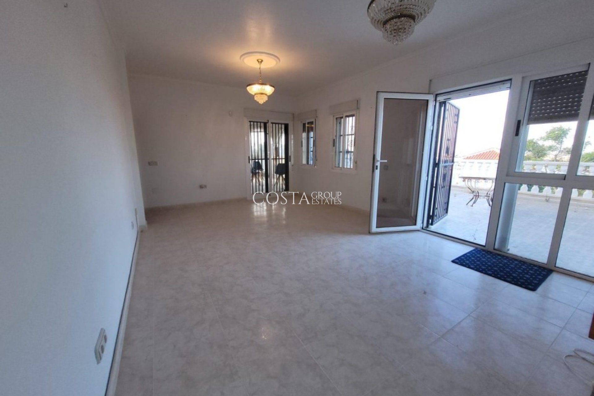 Resale - Villa -
Rojales - Quesada