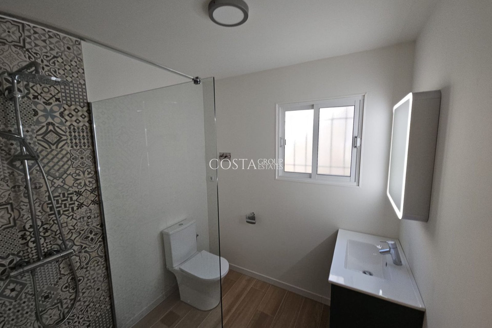 Resale - Villa -
Rojales - Quesada