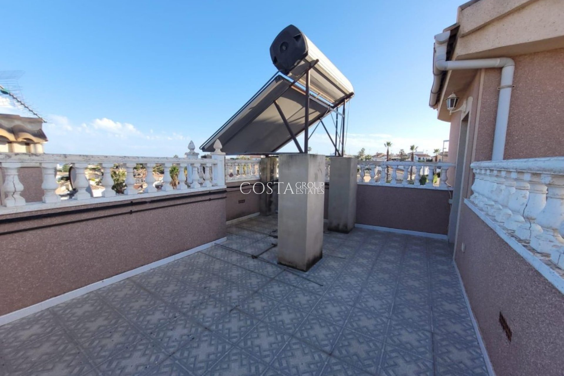 Resale - Villa -
Rojales - Quesada