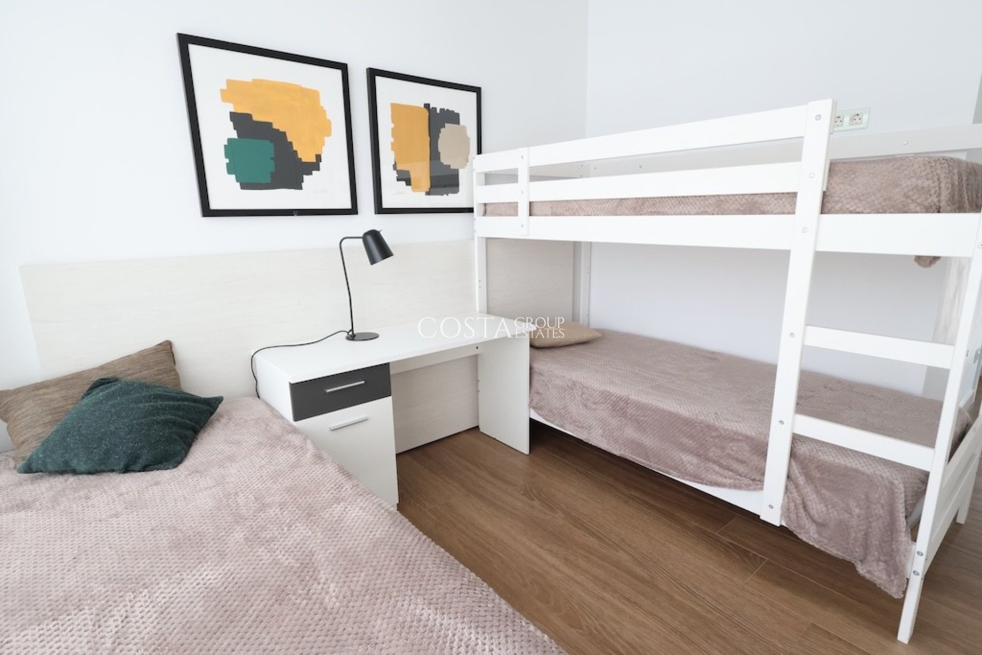 Resale - Villa -
Rojales - Quesada