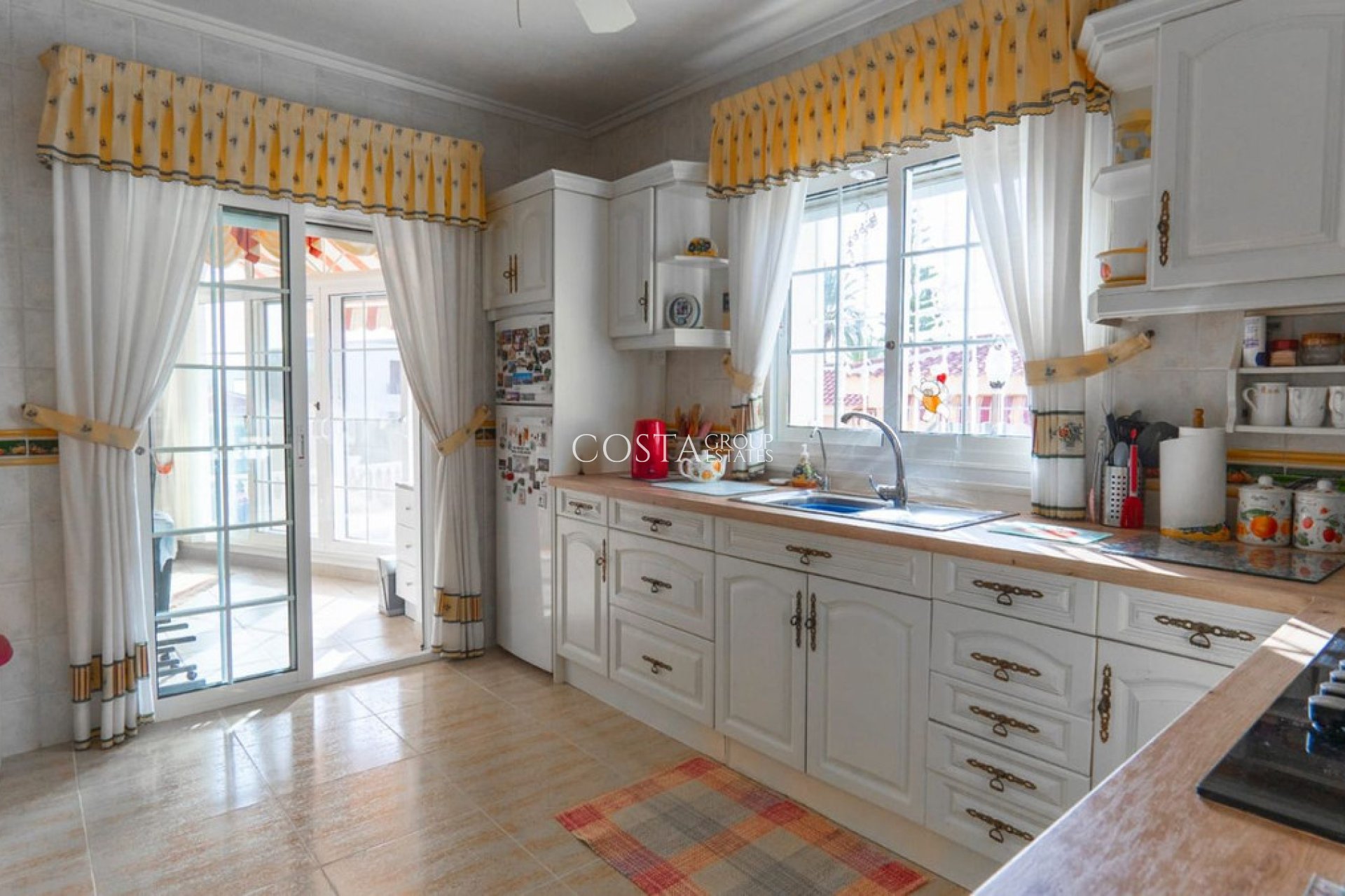 Resale - Villa -
Rojales - Quesada