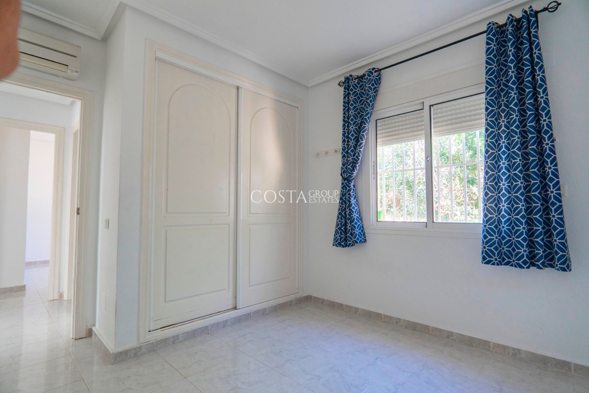 Resale - Villa -
Rojales - Rojales Centro