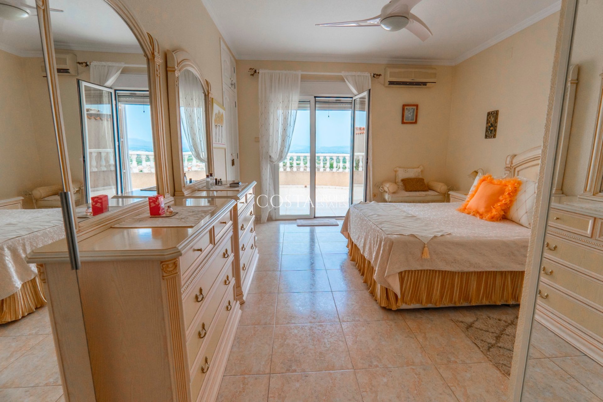 Resale - Villa -
Rojales - Rojales Centro