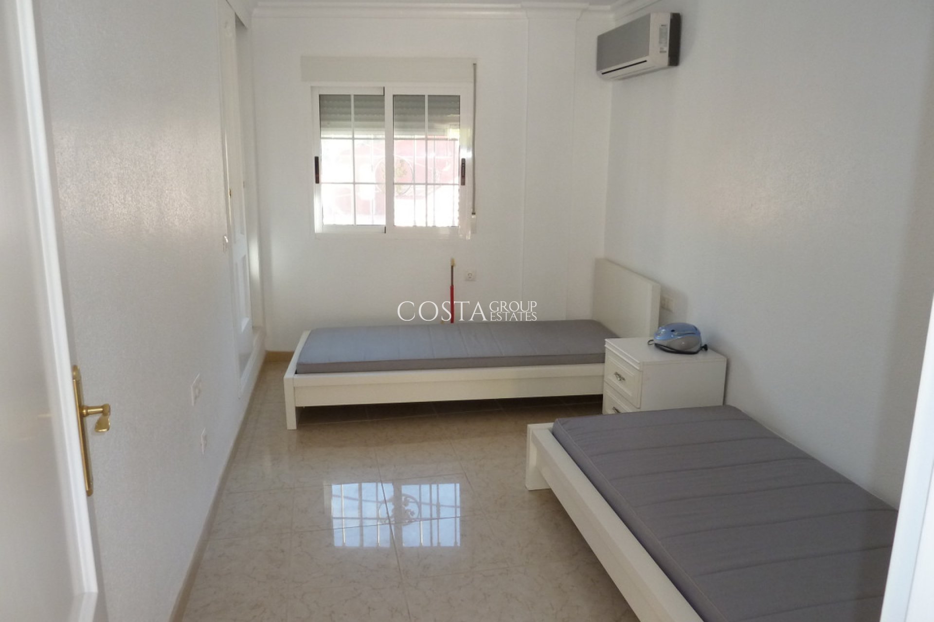 Resale - Villa -
Rojales - Rojales Centro