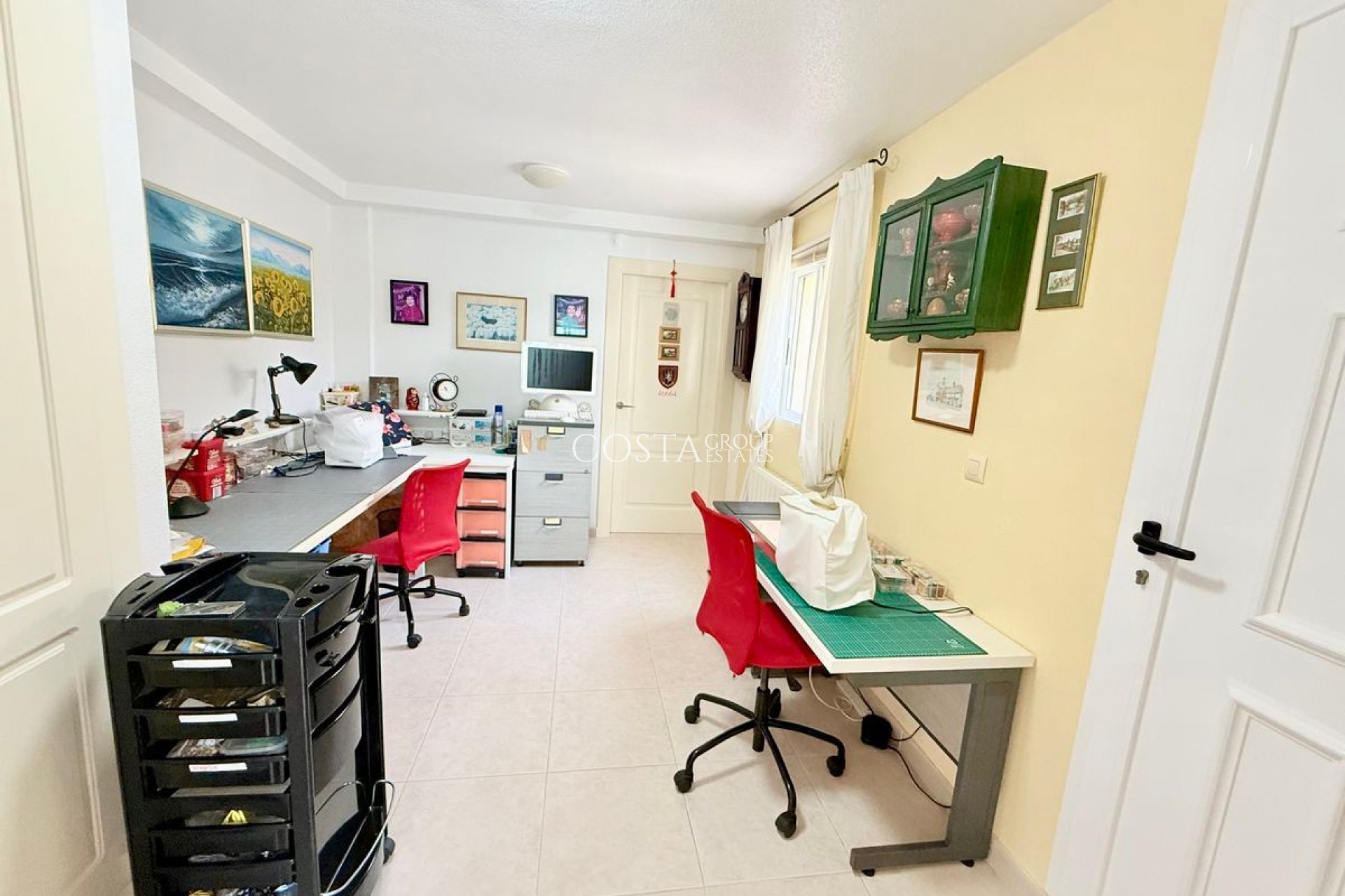 Resale - Villa -
Rojales