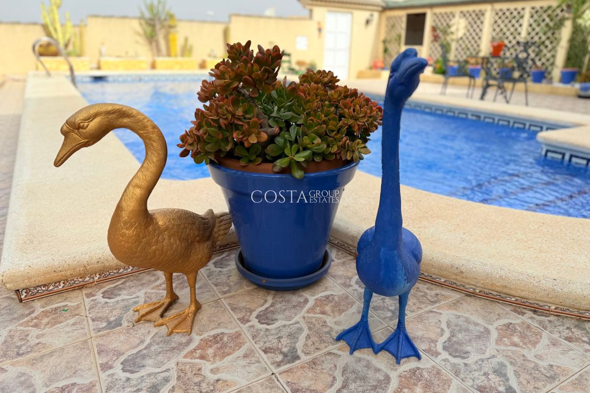 Resale - Villa -
Rojales