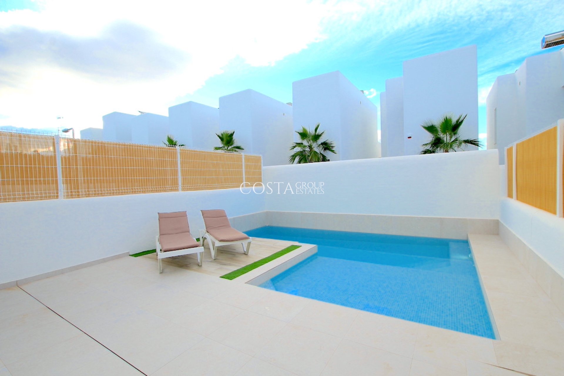 Resale - Villa -
San Fulgencio - La Marina