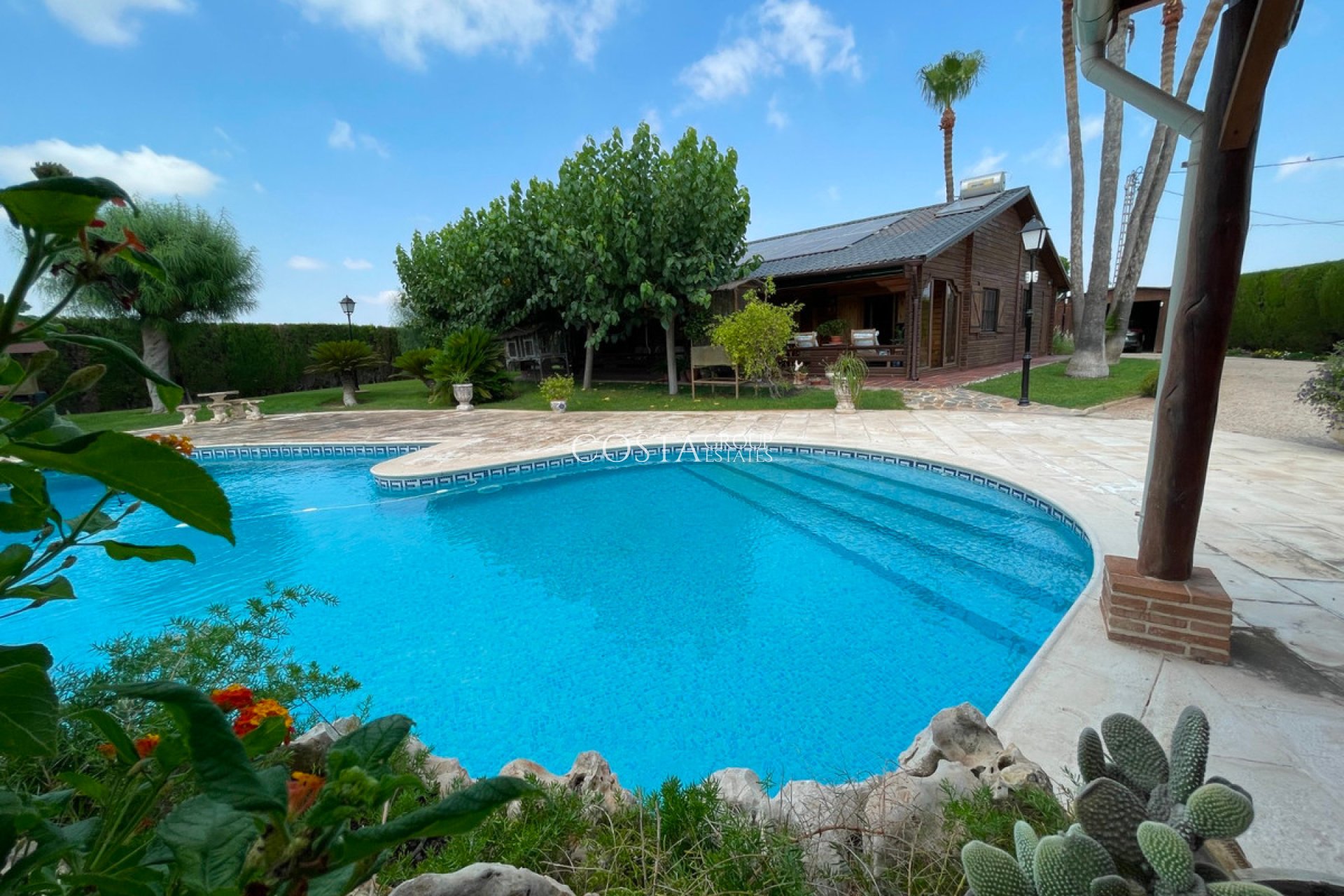 Resale - Villa -
San Fulgencio - La Marina