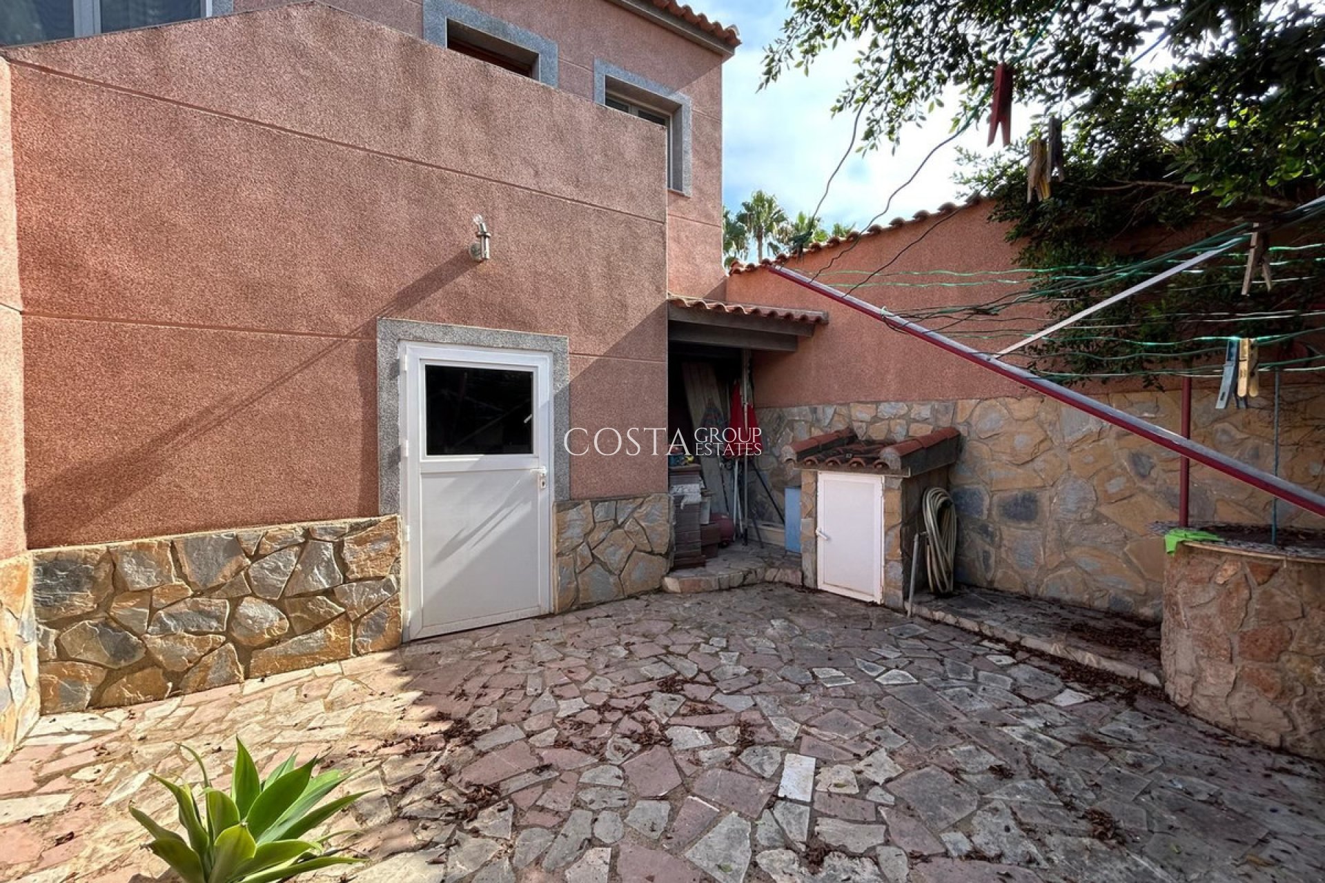 Resale - Villa -
San Fulgencio - La Marina