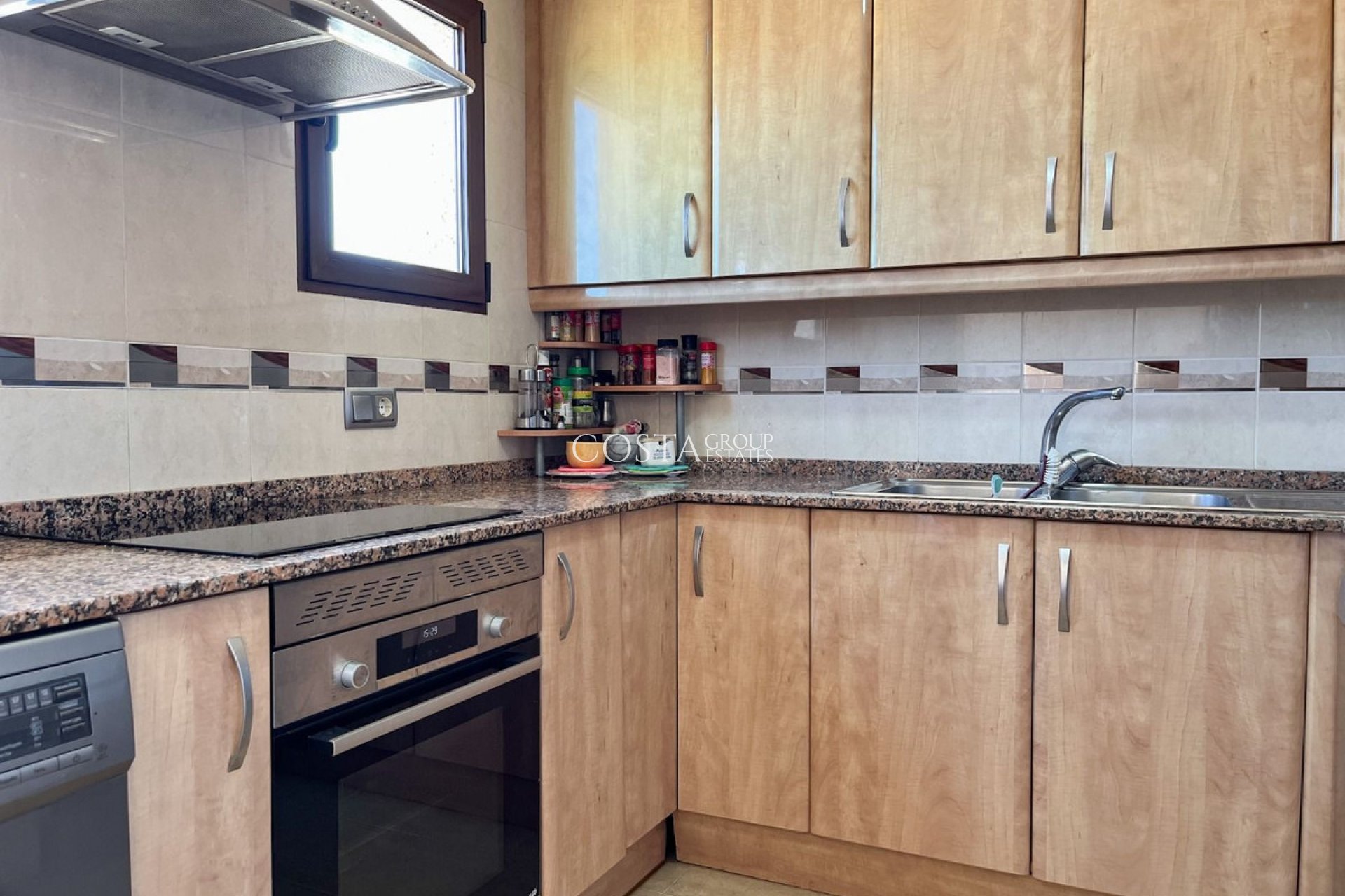 Resale - Villa -
San Fulgencio - La Marina