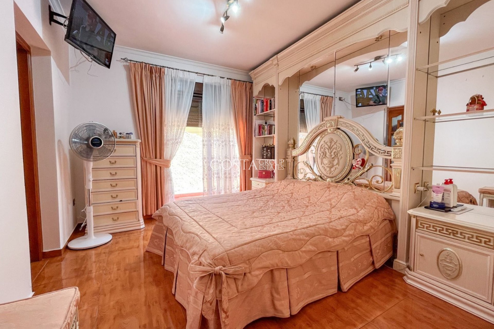 Resale - Villa -
San Fulgencio - La Marina