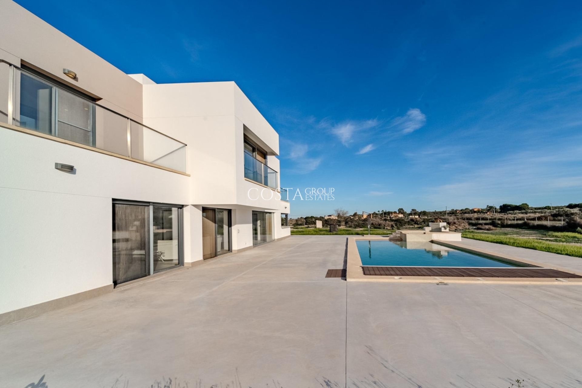 Resale - Villa -
San Fulgencio - La Marina