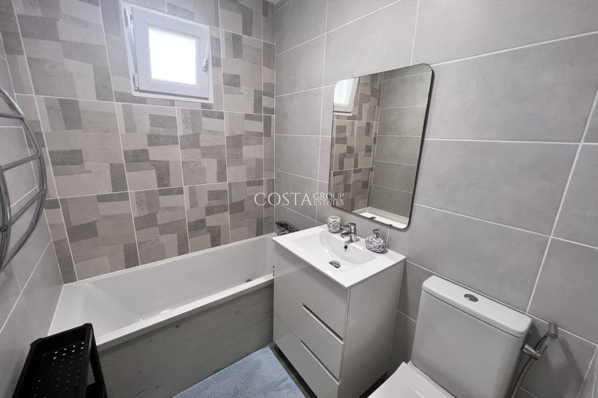 Resale - Villa -
San Fulgencio - La Marina