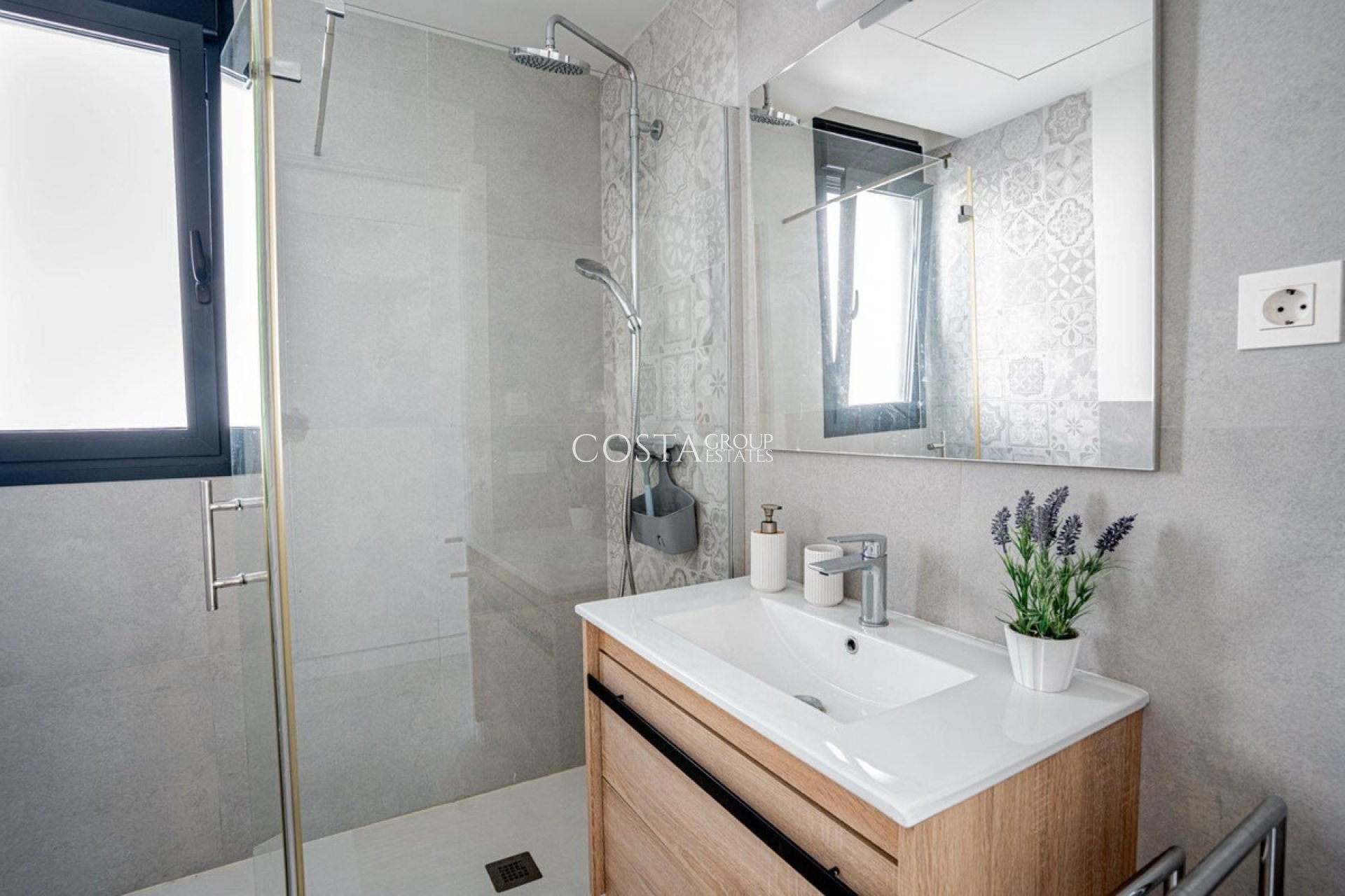 Resale - Villa -
San Fulgencio - La Marina