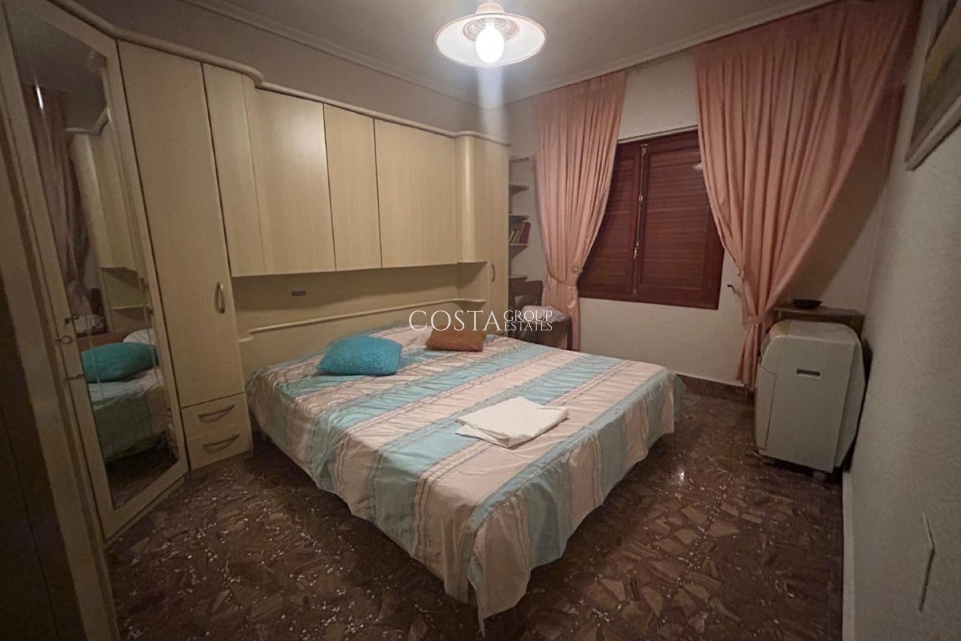 Resale - Villa -
San Fulgencio - La Marina