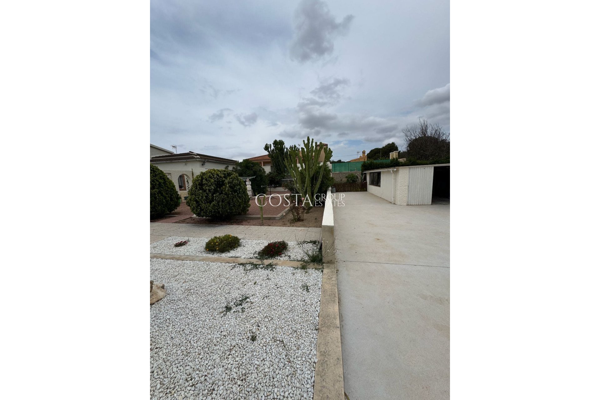 Resale - Villa -
San Fulgencio - La Marina