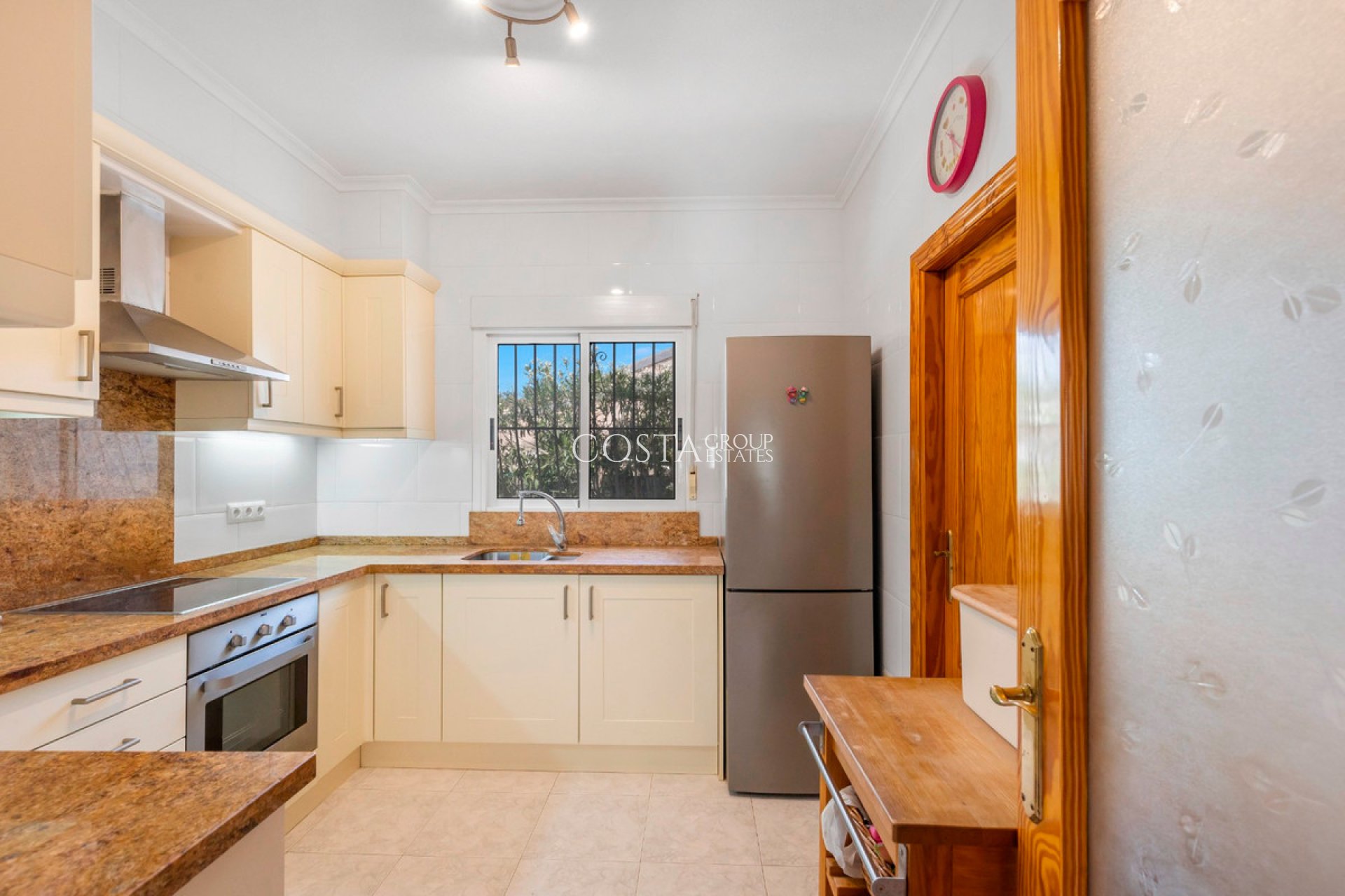 Resale - Villa -
San Fulgencio - La Marina