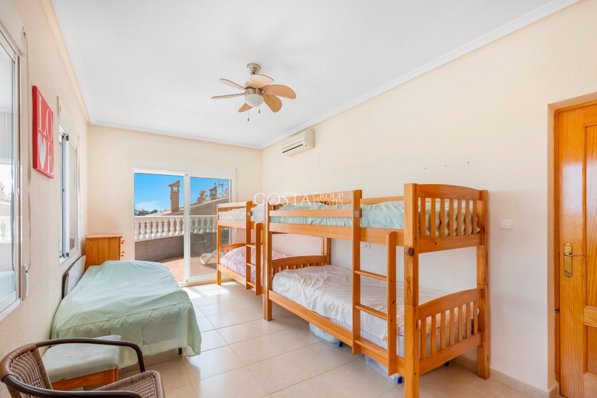 Resale - Villa -
San Fulgencio - La Marina